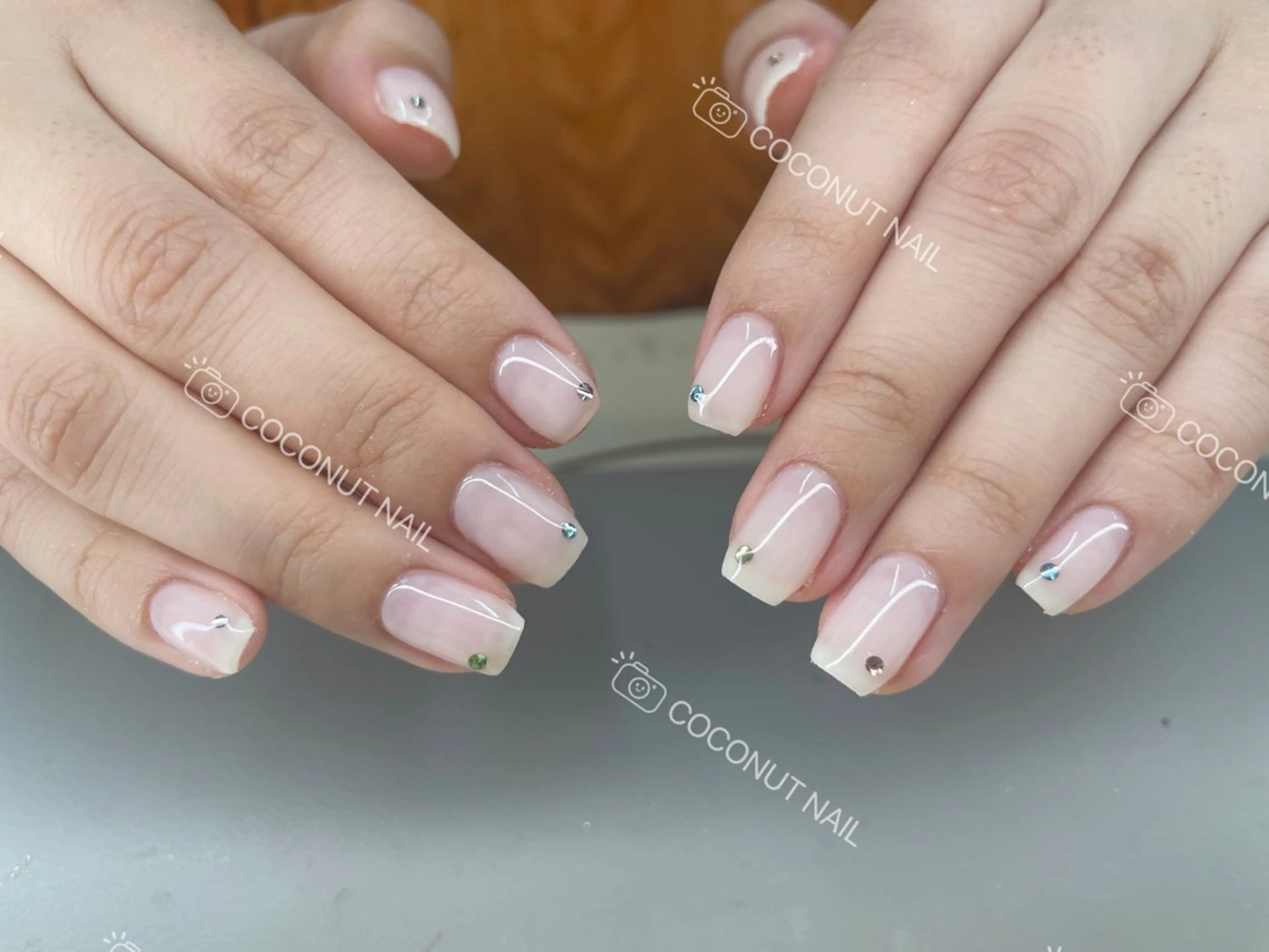 ネイル ハンドネイル 神田 ココナッツのネイルデザイン