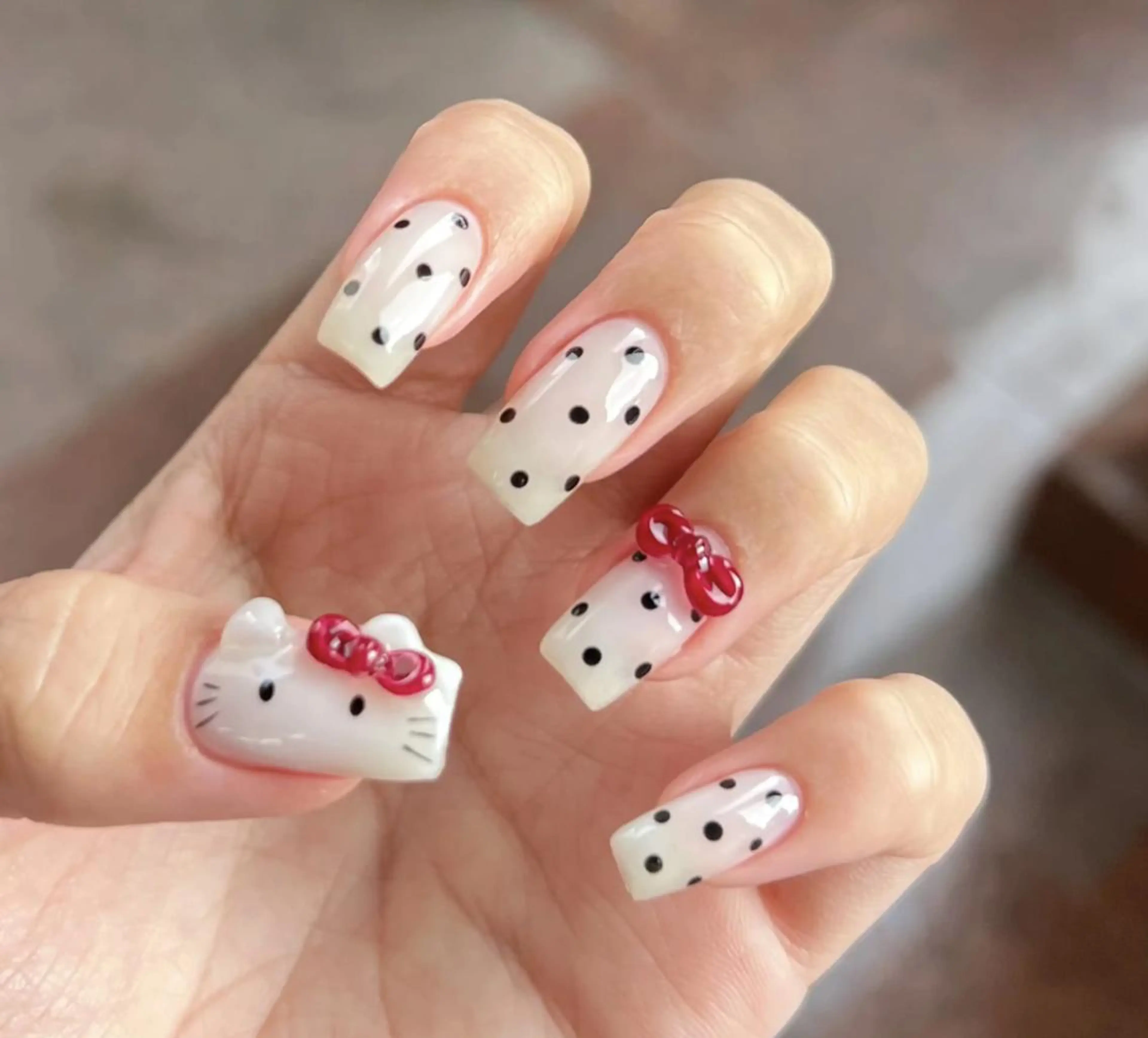 ネイル ハンドネイル 🎀 Ayaka_nailのネイルデザイン