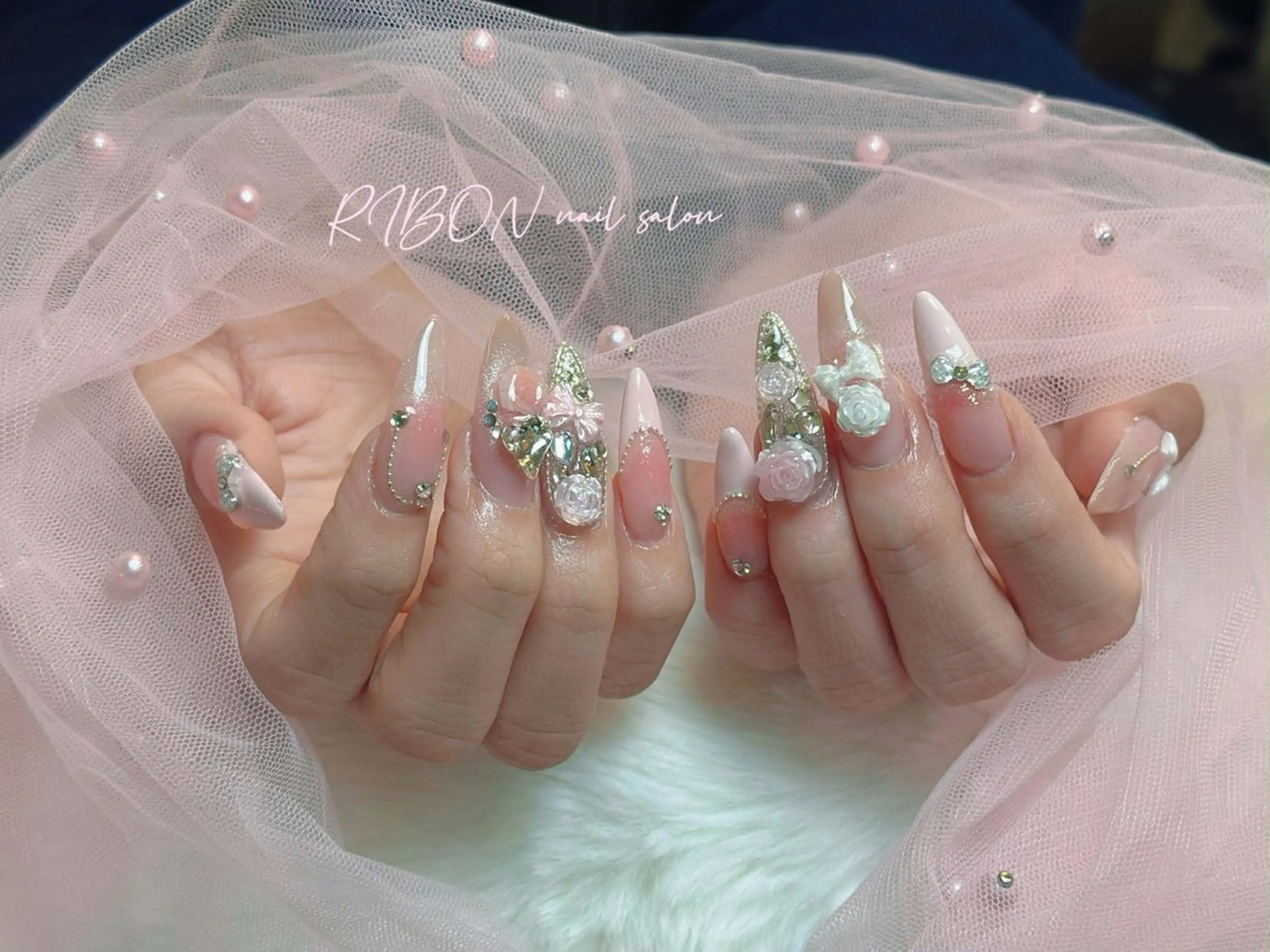 ネイル チークネイル 長さ出し フレンチネイル ジェルネイル グラデーション ハンドネイル RIBON nail 高田馬場のネイルデザイン