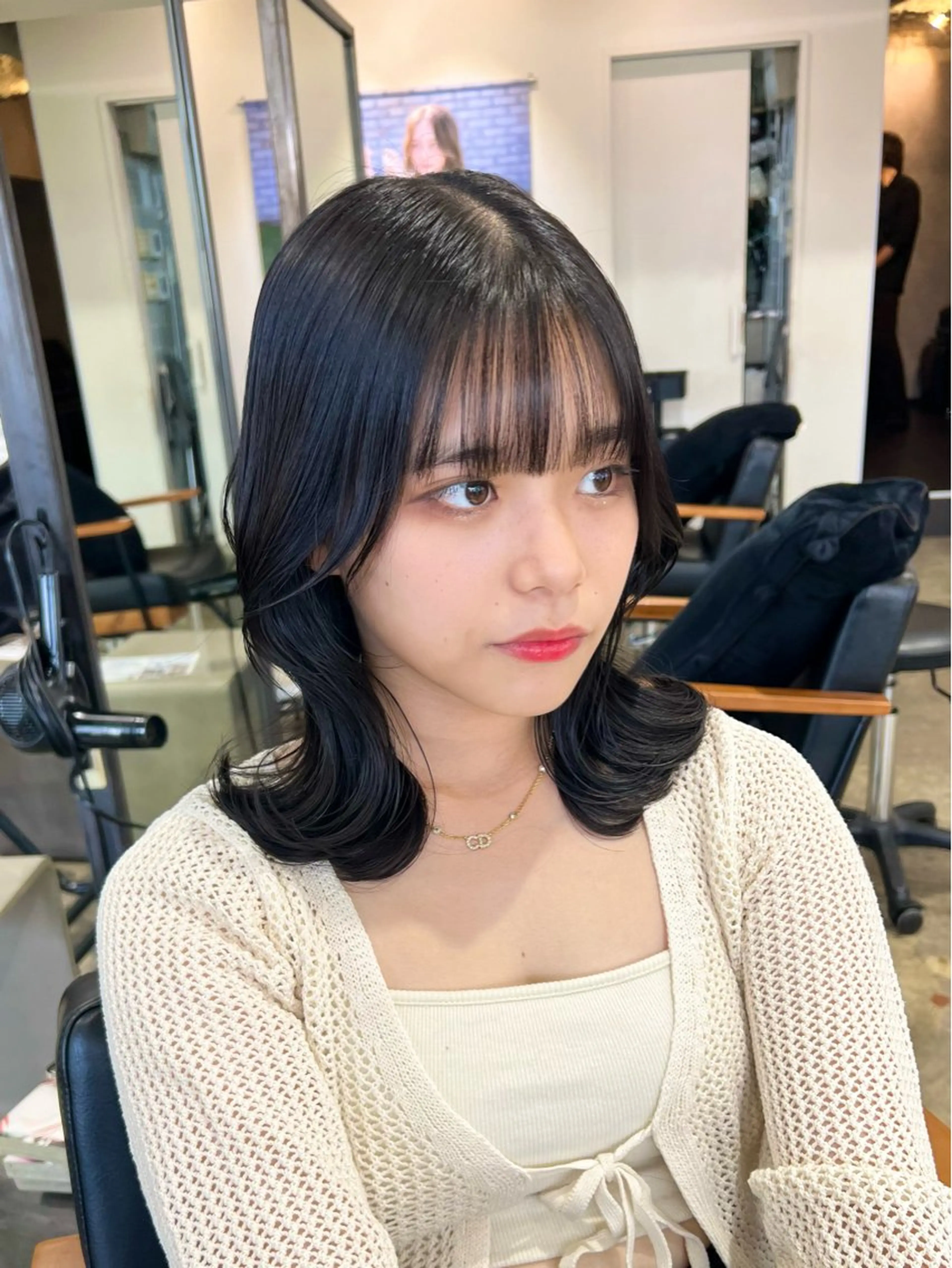 ミディアム くびれヘア カット ヘアカラー トリートメント 【韓国風くびれヘア】 joule小木曽輝のヘアスタイル