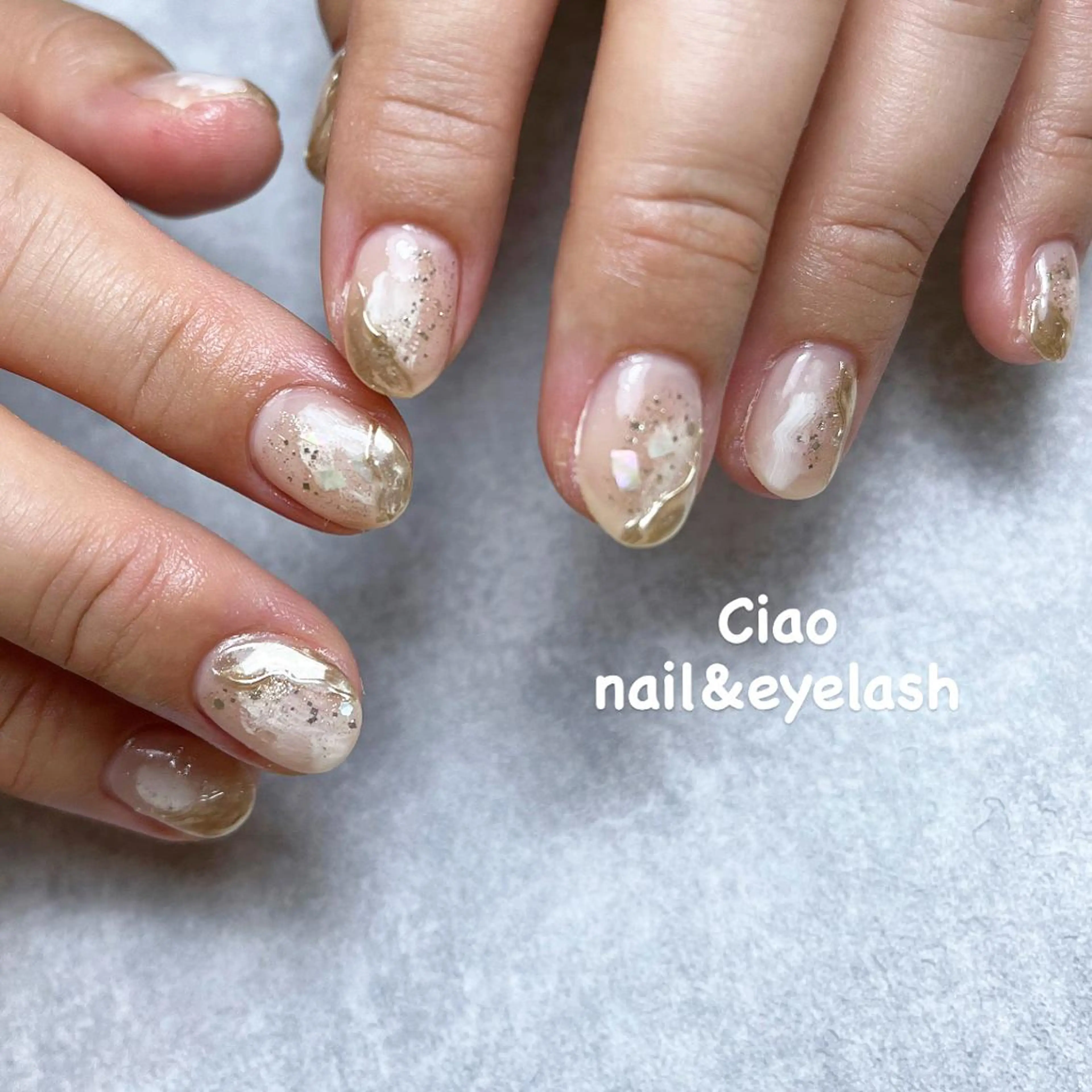 ネイル ミラーネイル ニュアンスネイル #Amin nail salonのネイルデザイン