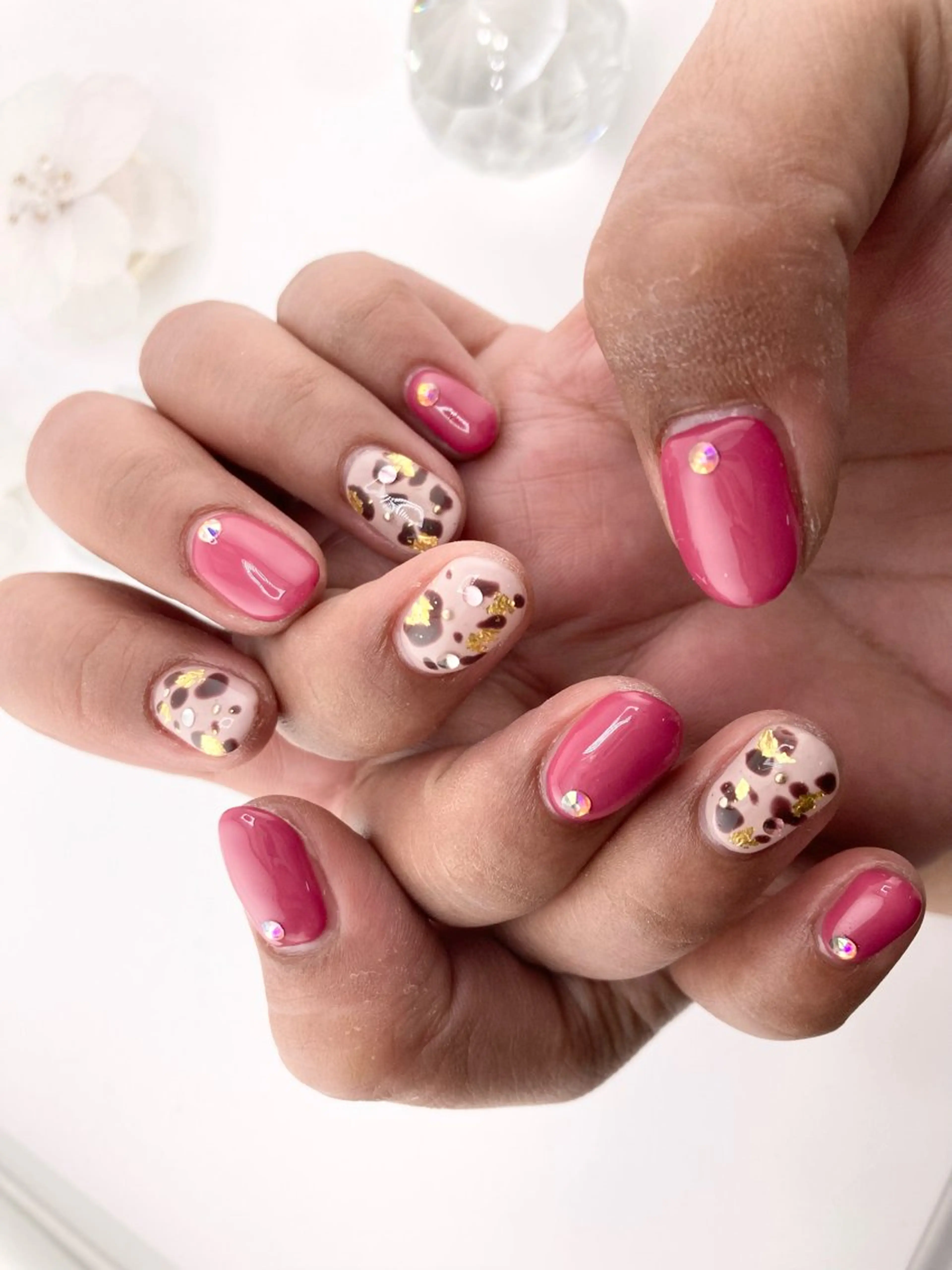 ショート ハンドネイル RISA nail gleeのネイルデザイン