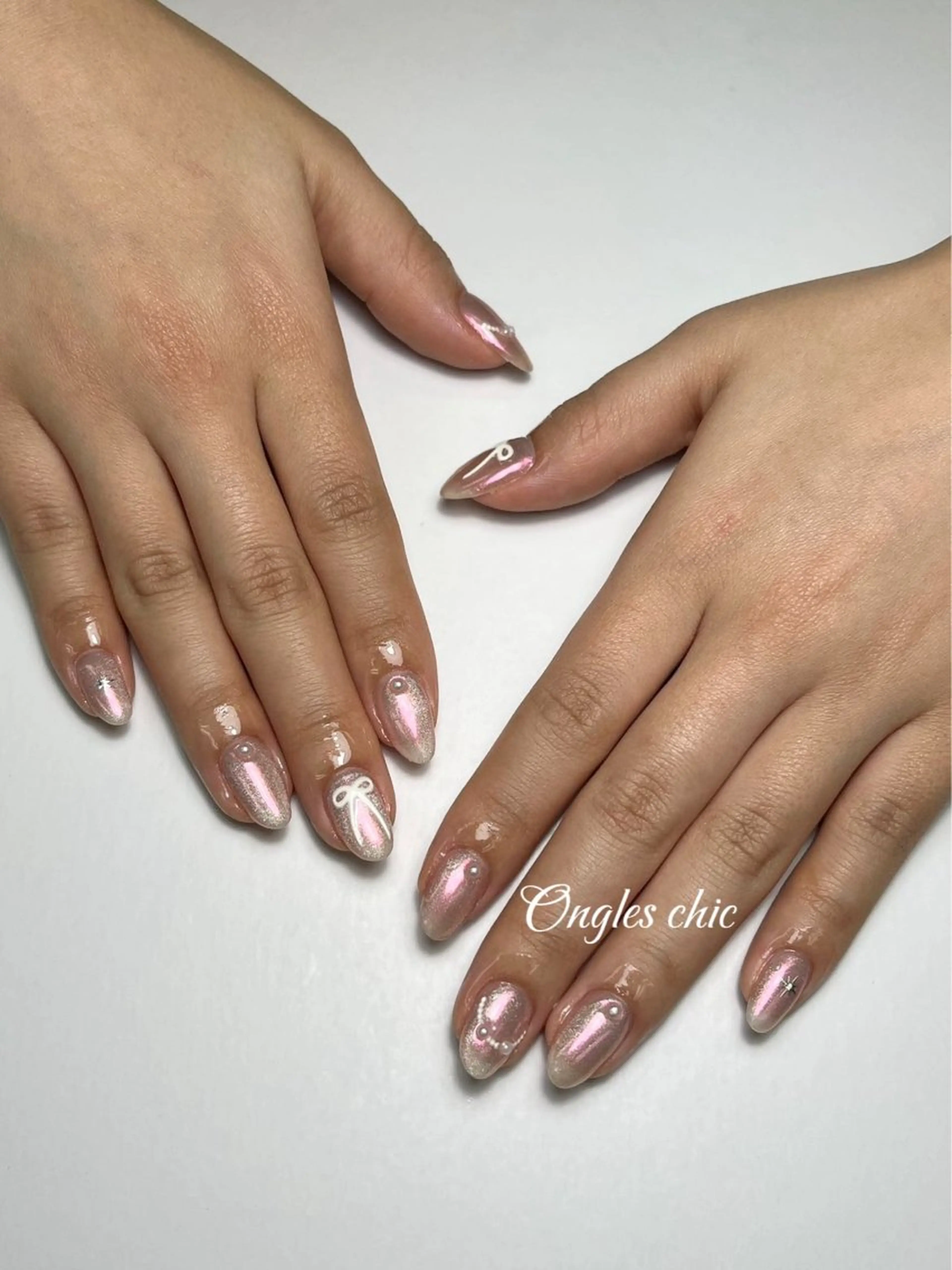 ネイル ハンドネイル ongles chicのネイルデザイン