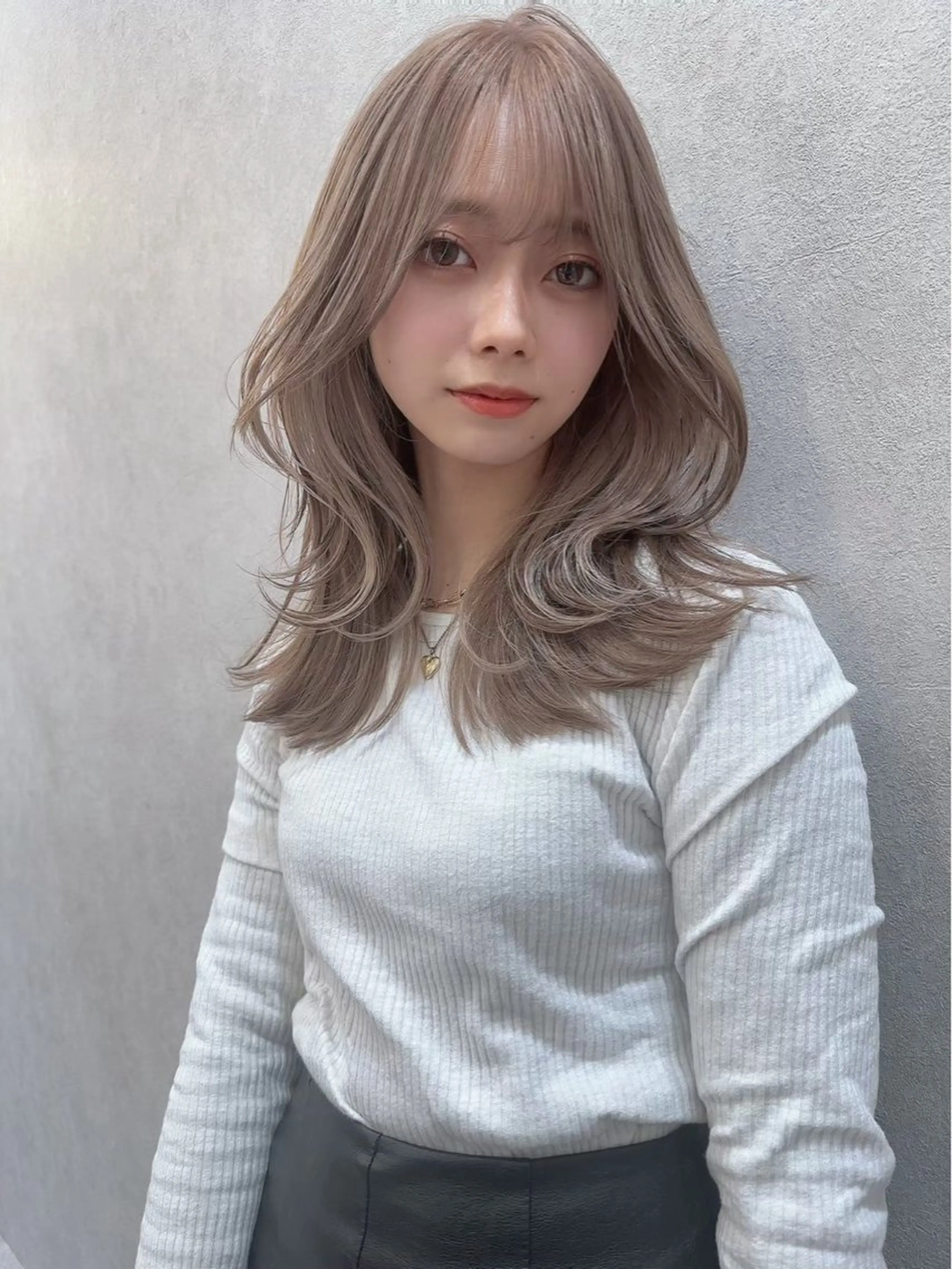 ミディアム VIVIE 福岡天神店のヘアスタイル