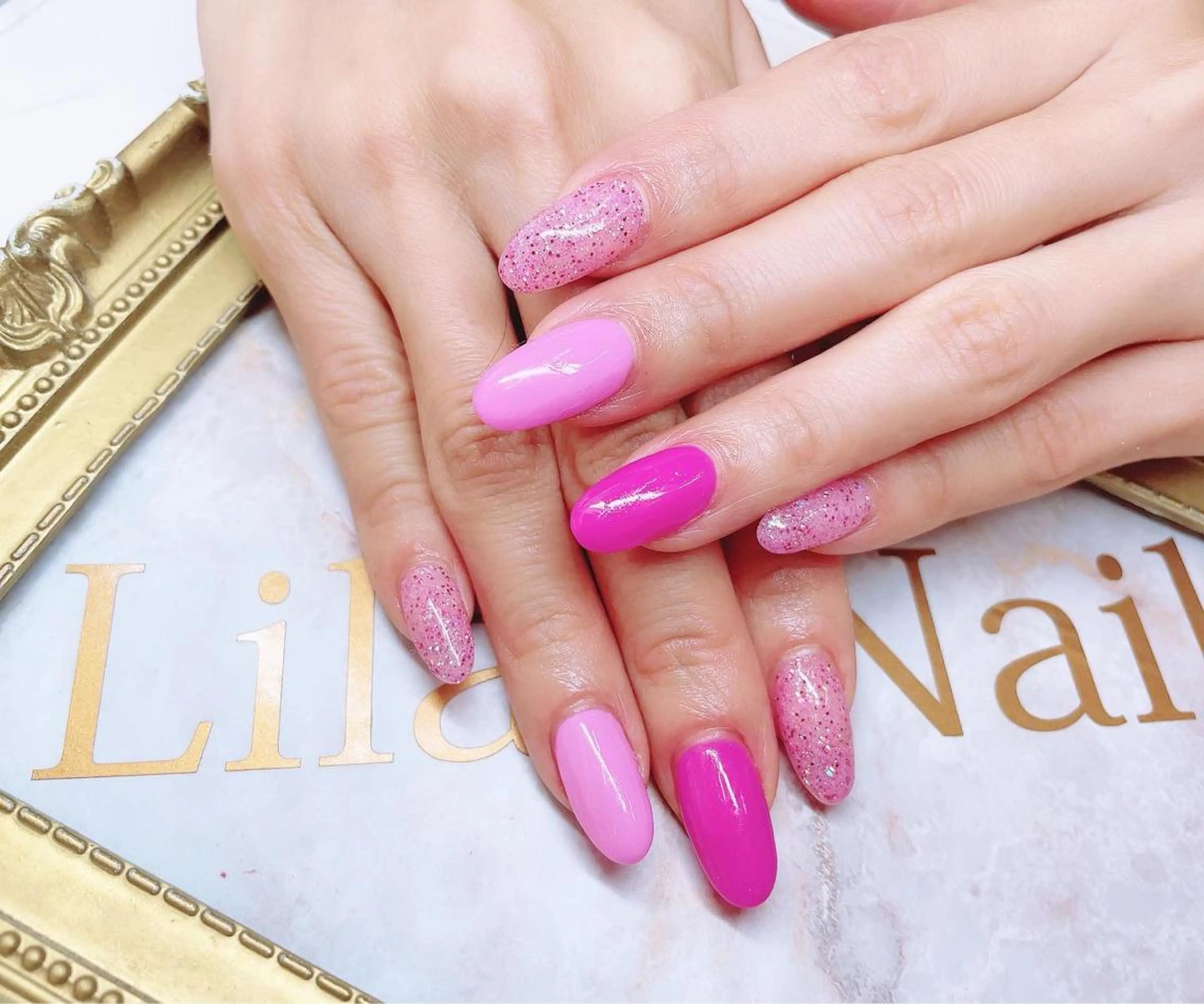 ネイル ボルドー ジェルネイル ハードジェル ハート キラキラネイル Lilas Nailのネイルデザイン