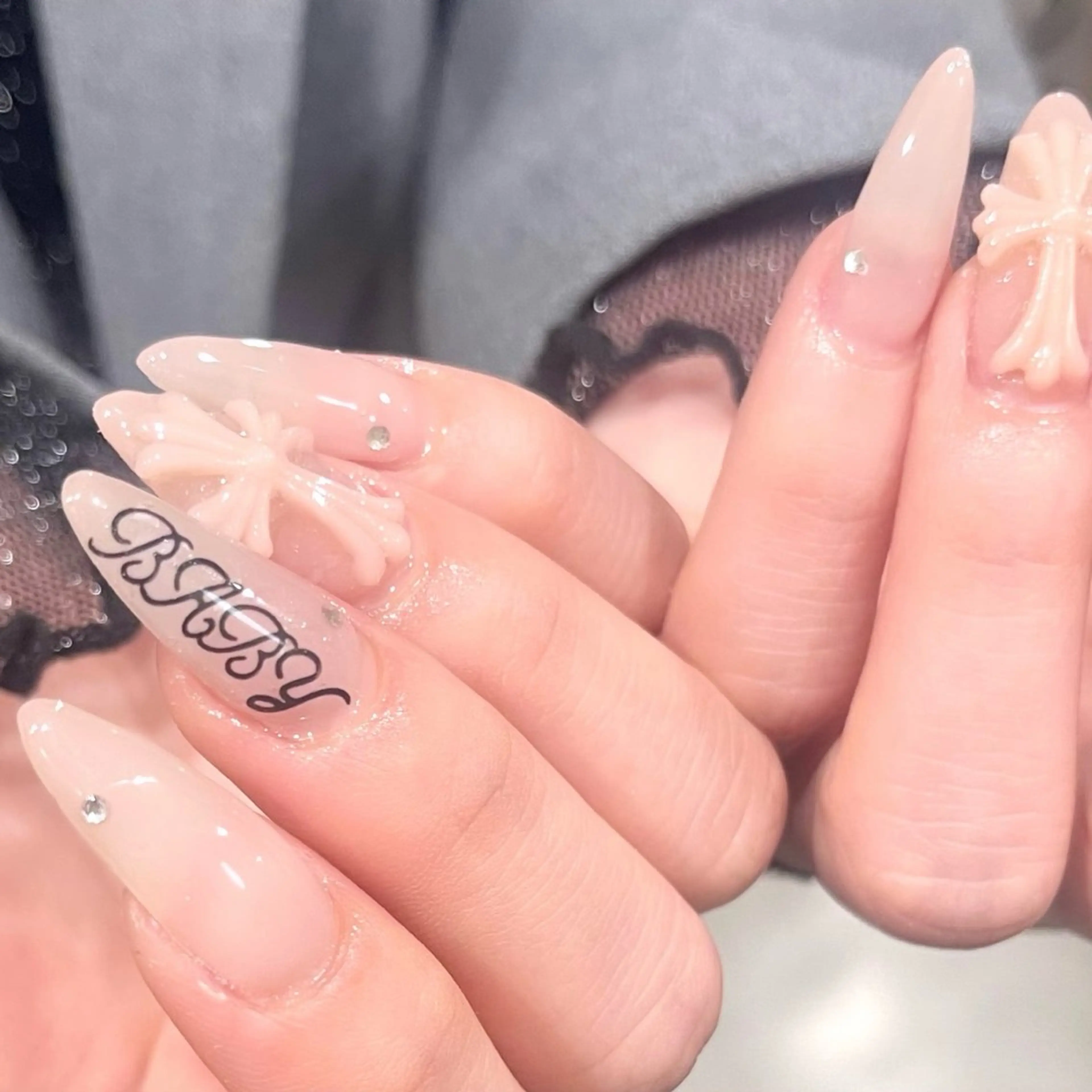 ネイル ハンドネイル 🧁fein. nana🩵のネイルデザイン