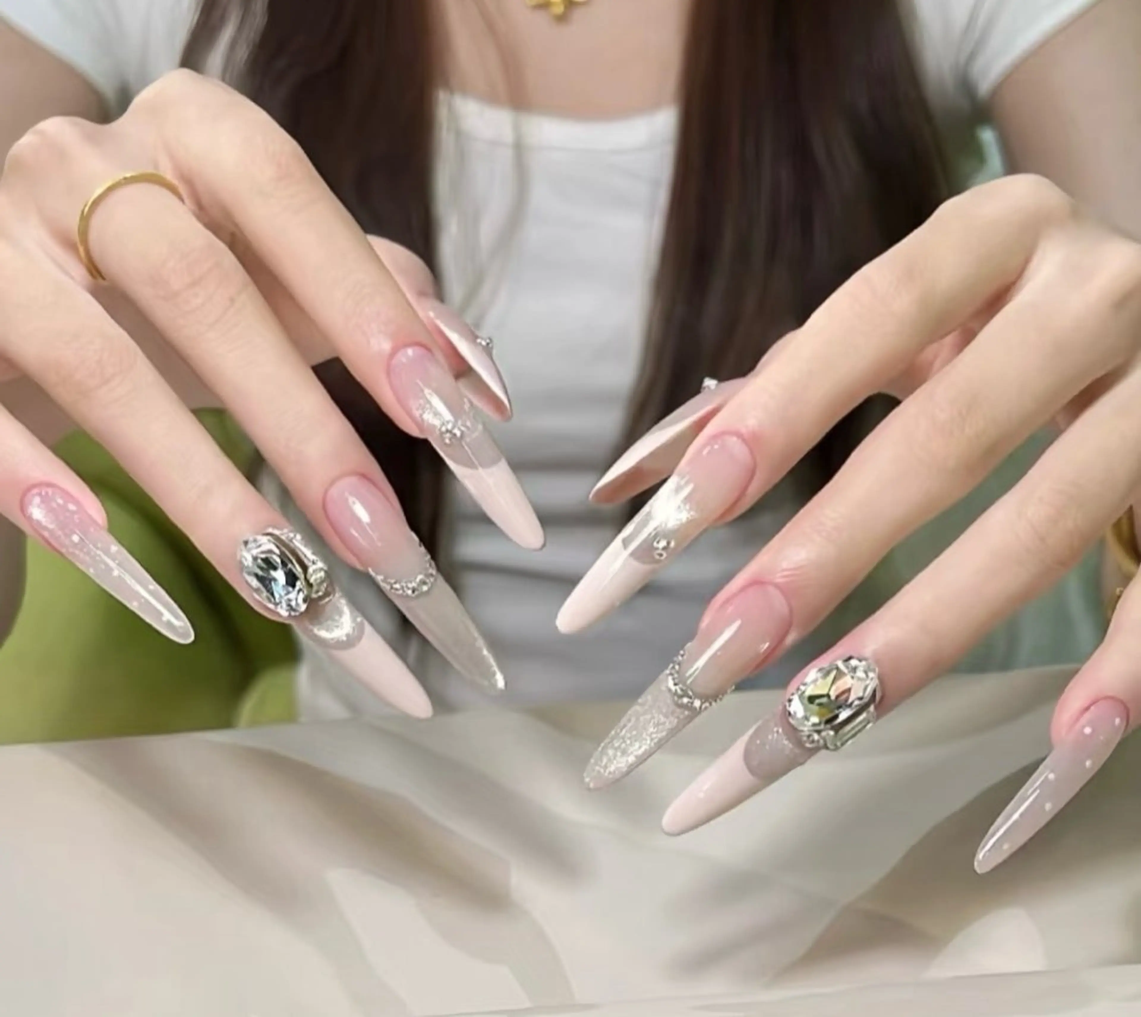 ネイル オーロラネイル チークネイル 成人式 フットネイル フレンチネイル ハンドネイル 長さだし専門 ありさのネイルデザイン