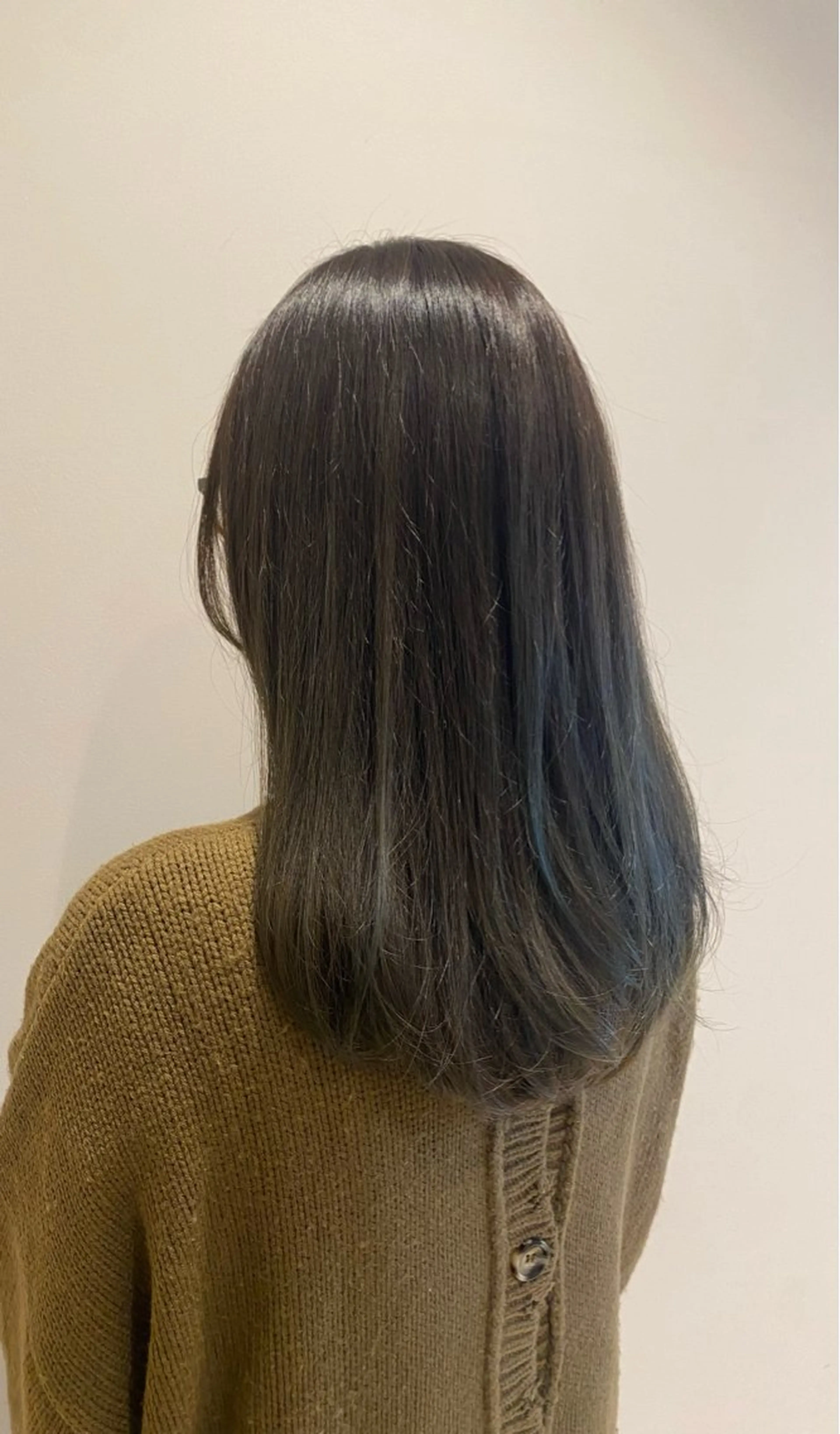 セミロング カラー カット ヘアカラー トリートメント 🌹艶髪カラー🌹 津田晴加【西荻窪】のヘアスタイル