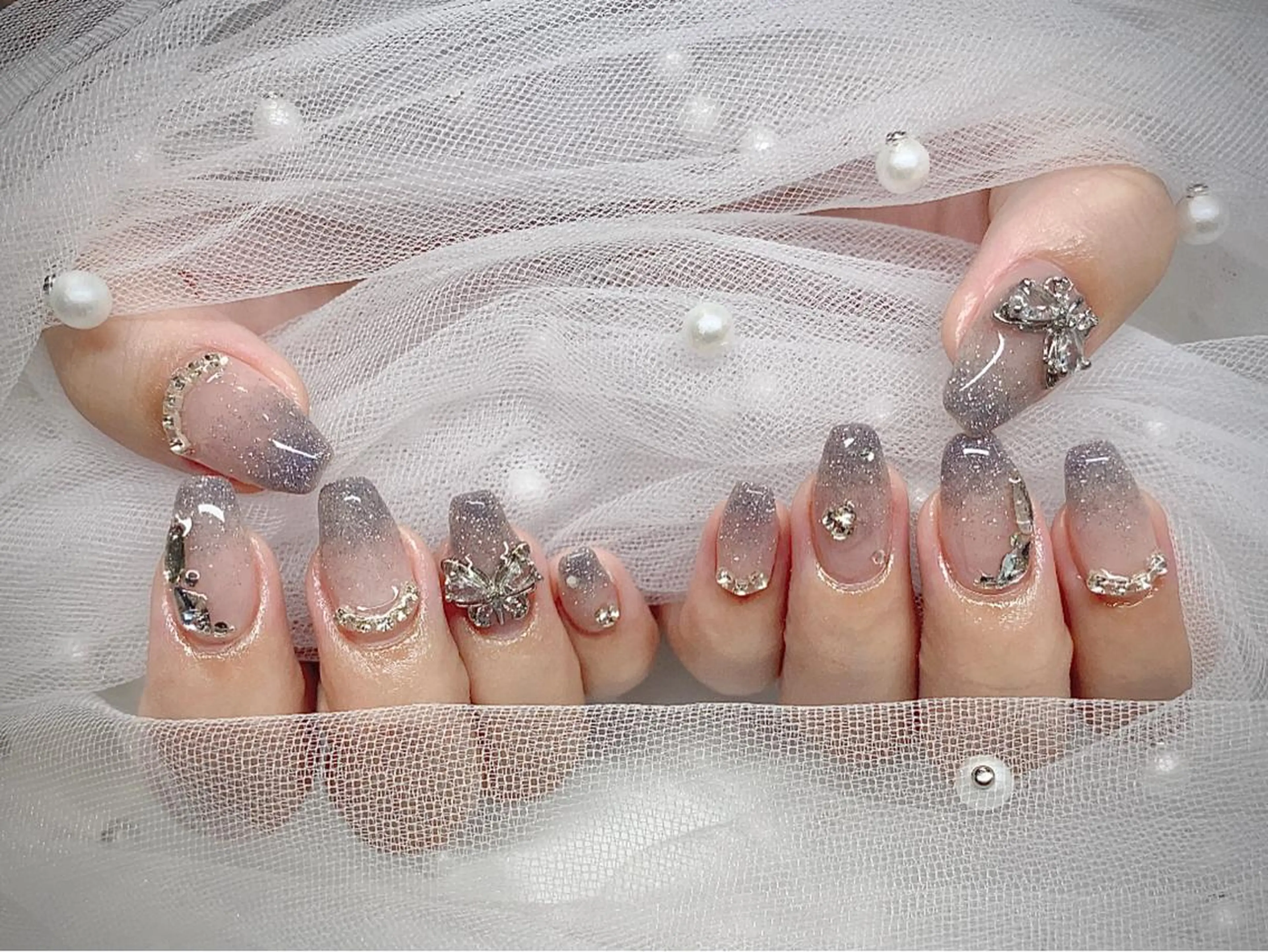 ネイル I-nailロング /ワンホン/キラキラのネイルデザイン