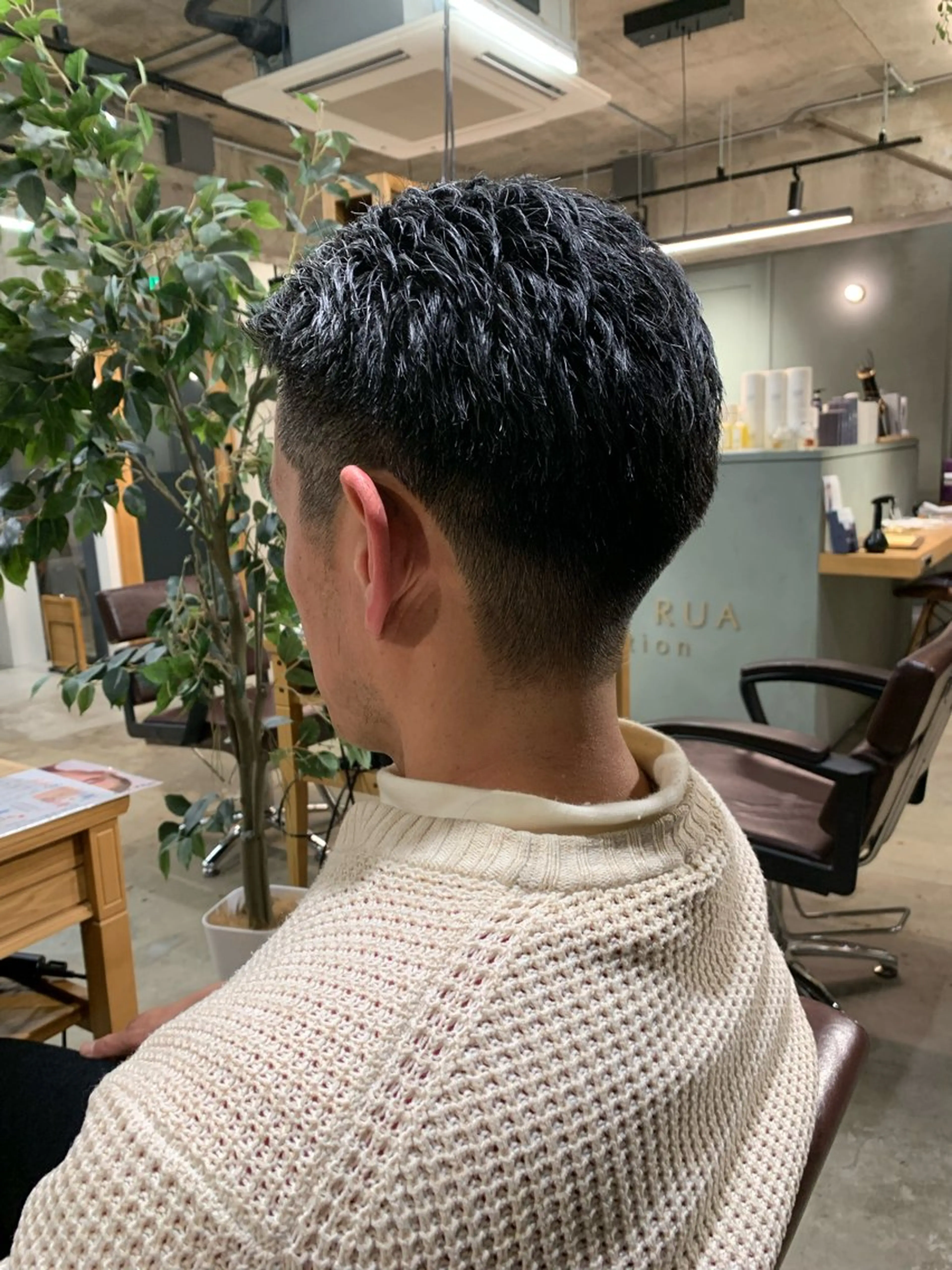 ショート メンズ 丸山璃子 /パーマ/レイヤーのヘアスタイル