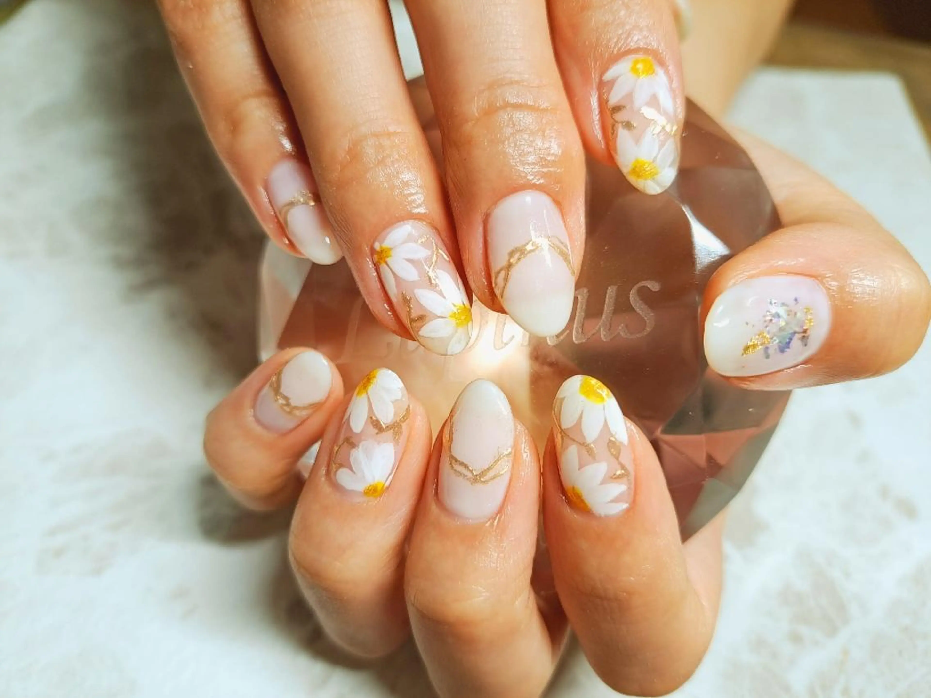 ネイル ブライダルネイル Lupinus ルピナスのネイルデザイン