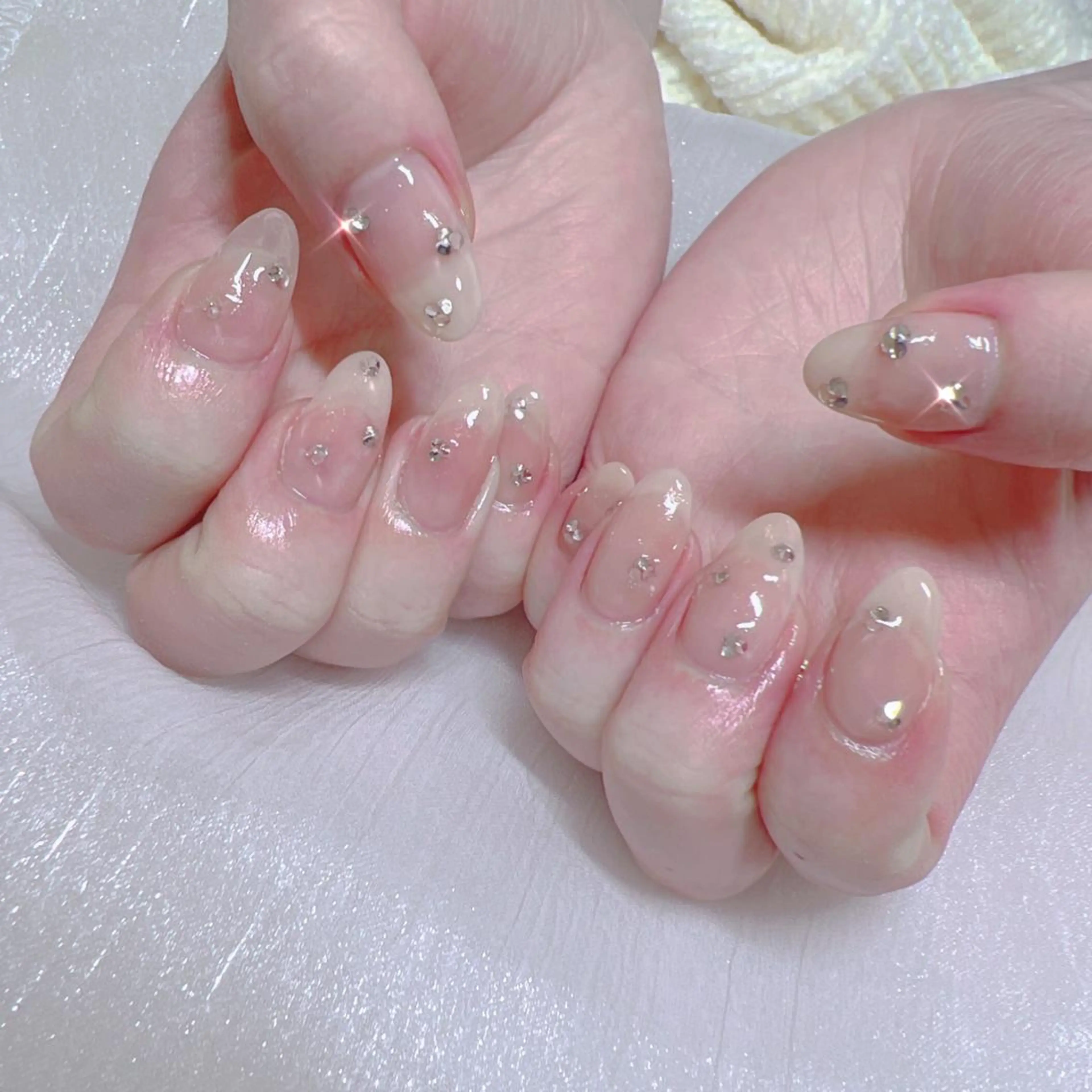 ネイル オーロラネイル フットネイル フレンチネイル ジェルネイル 韓国ネイル ハンドネイル ハンドケア 【ENサロン】 Rei🎀Nailのネイルデザイン