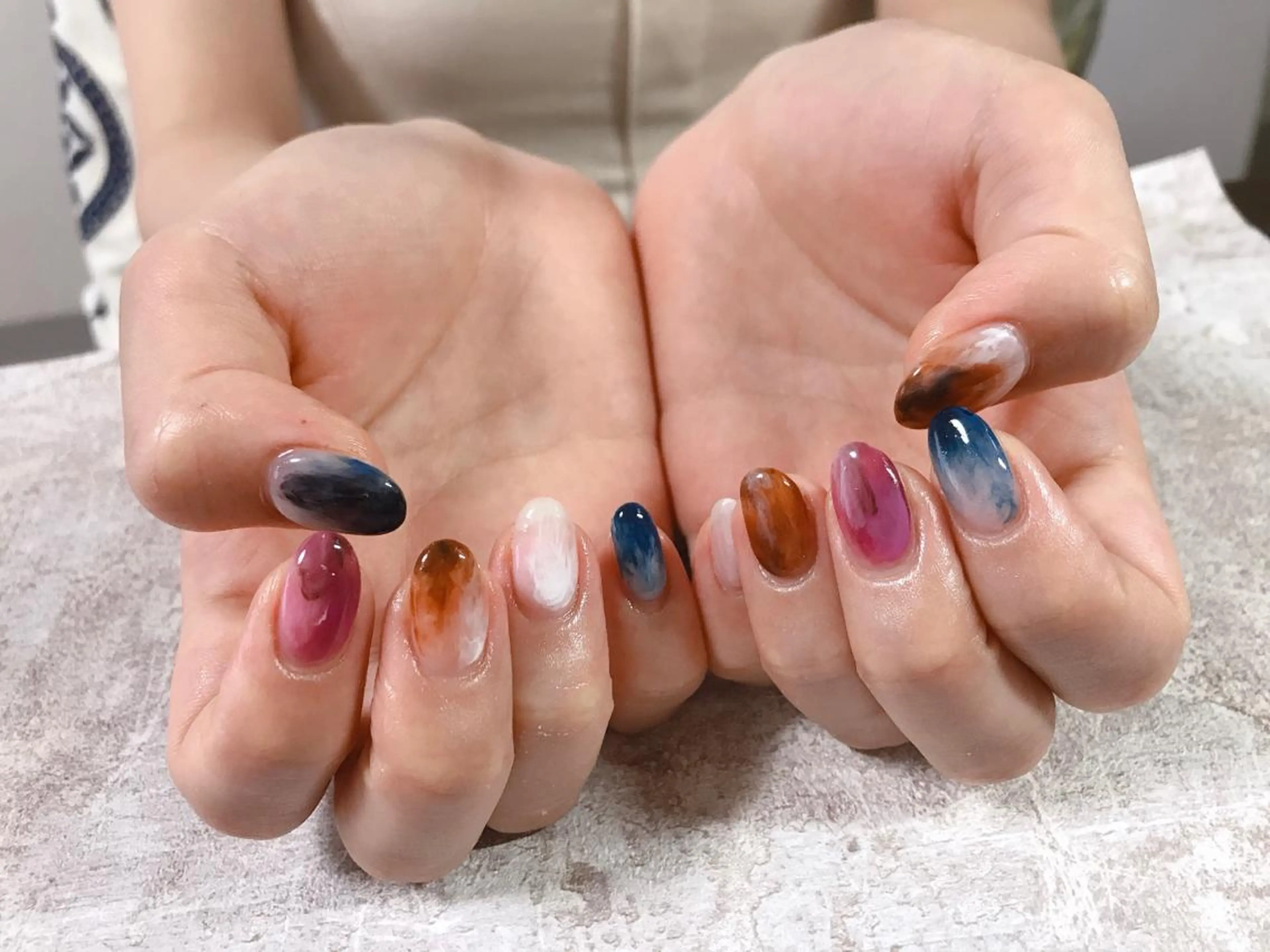 ネイル ニュアンスネイル kiki nail &brow二子玉川の眉毛・アイブロウイメージ