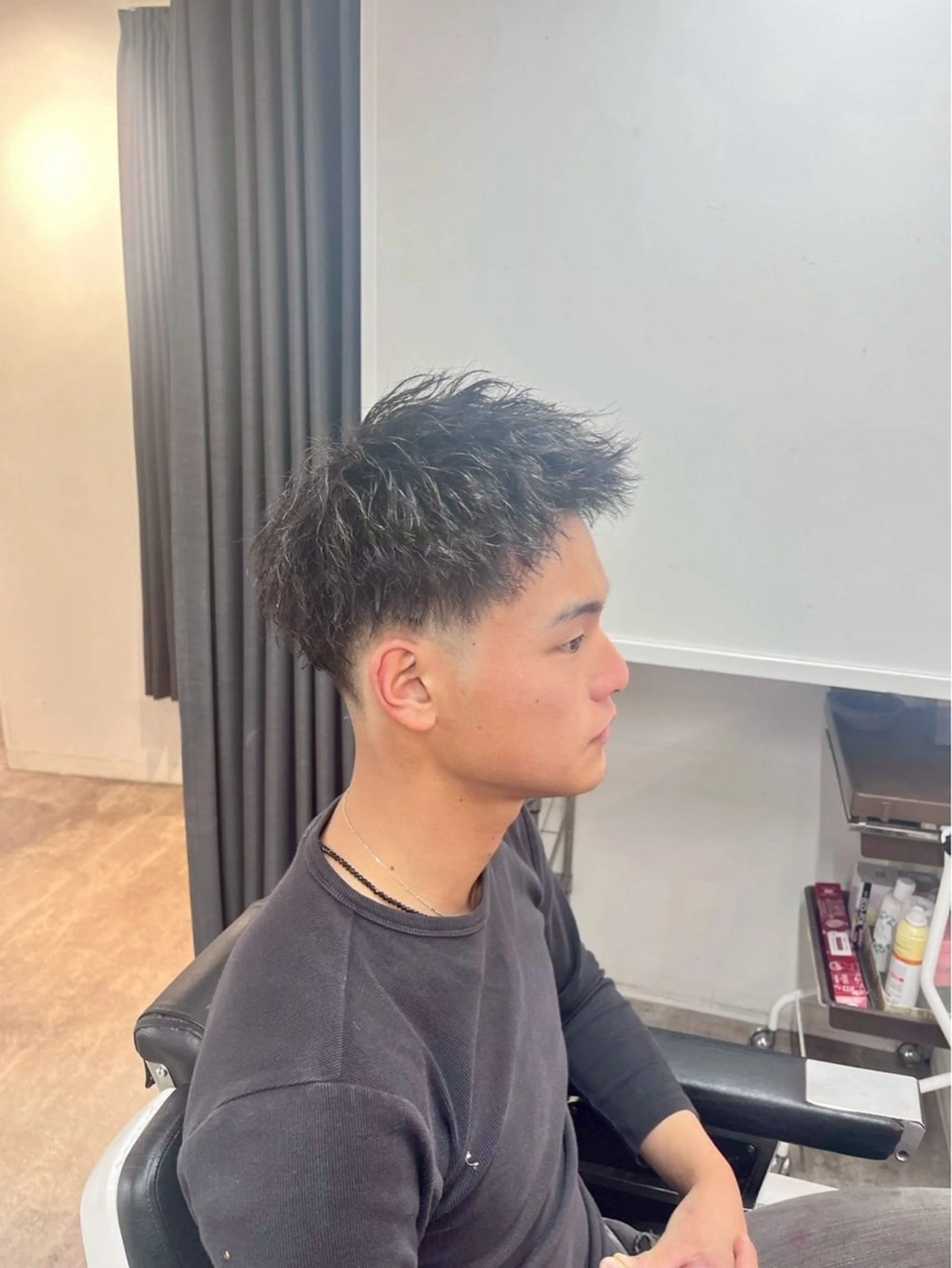 ショート パーマ メンズ カット パーマ トリートメント 佐々木 優人のヘアスタイル