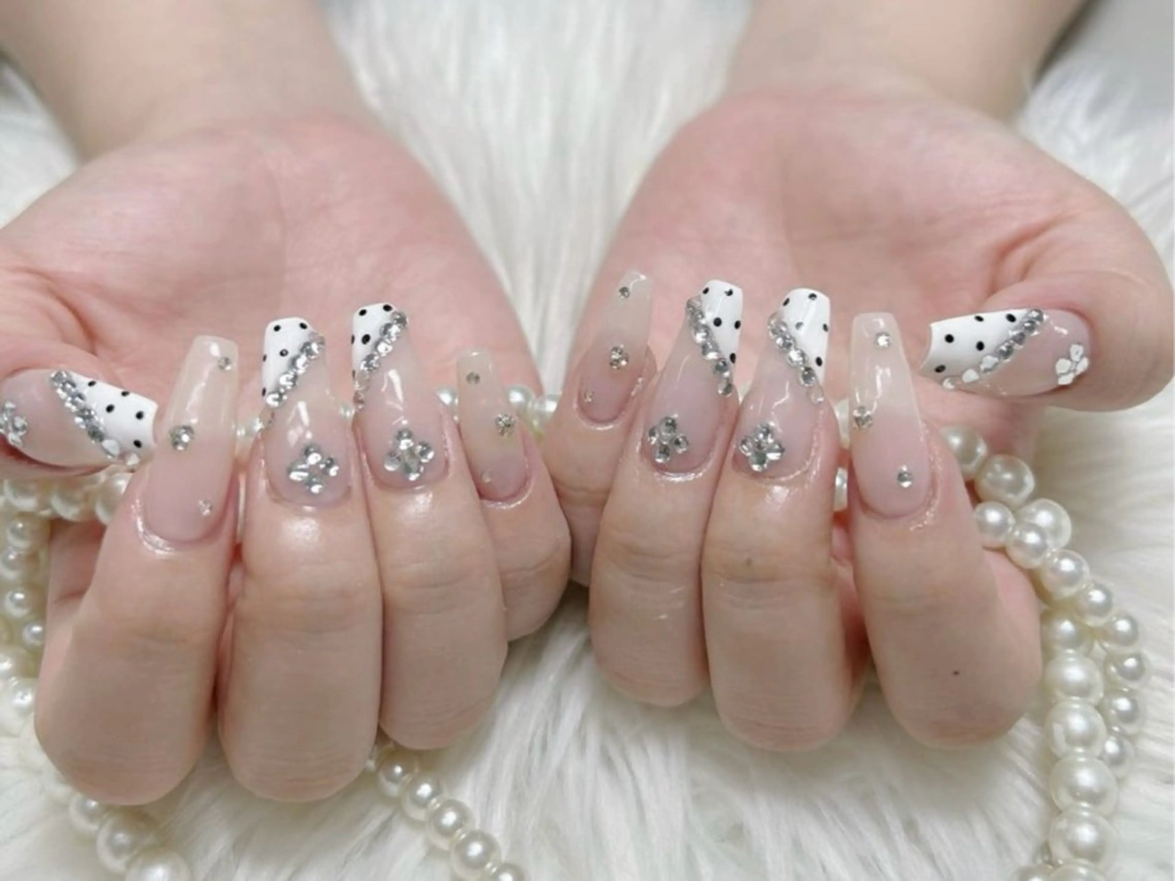 メンズ ネイル アートネイル フレンチネイル ジェルネイル キラキラネイル パラジェル ハンドネイル Bloom スカルプ専門店のネイルデザイン