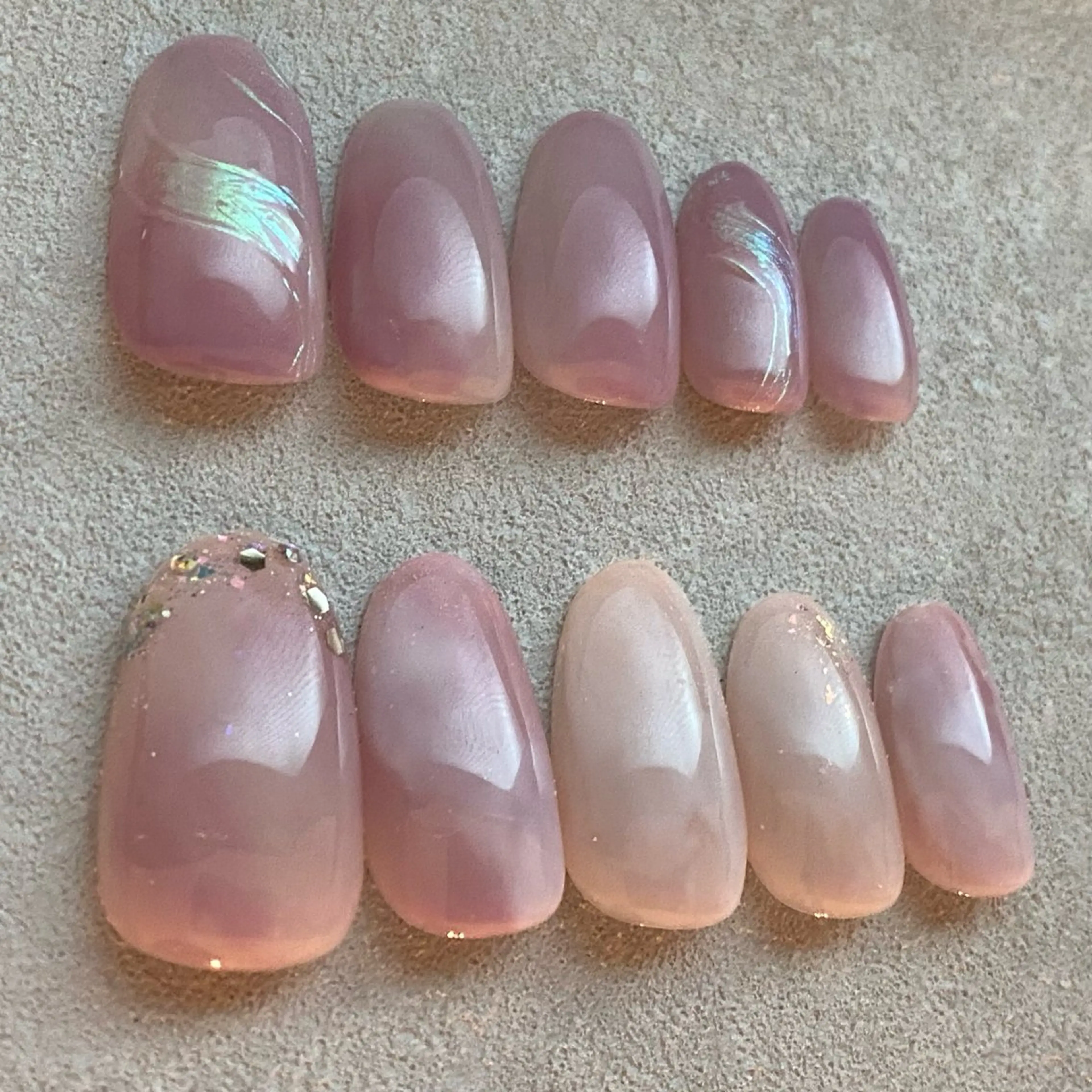 ネイル オーロラネイル 韓国ネイル nail salon swaddle 🪽のネイルデザイン