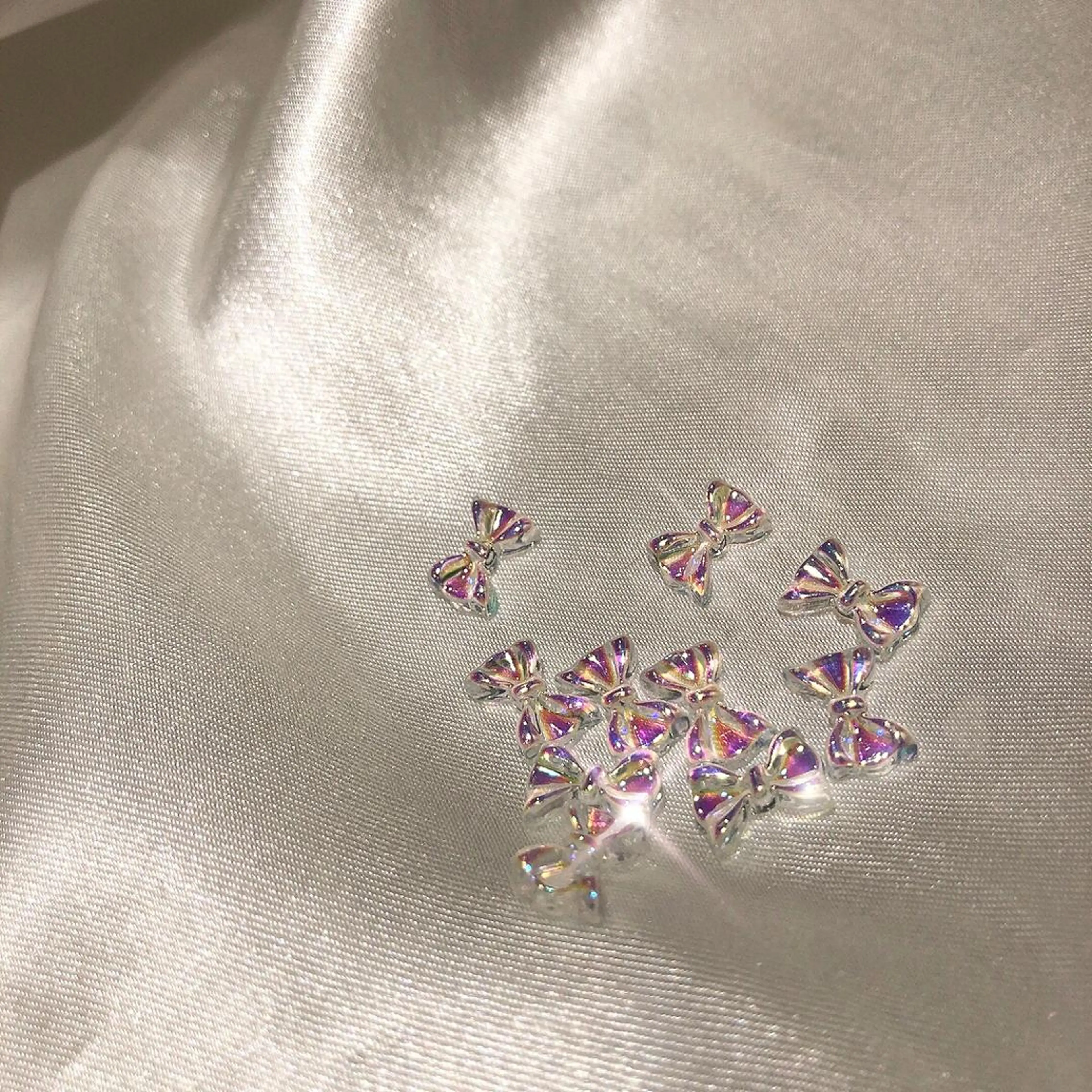 ネイル リボン classic 新横浜所属・山田 暉のネイルデザイン