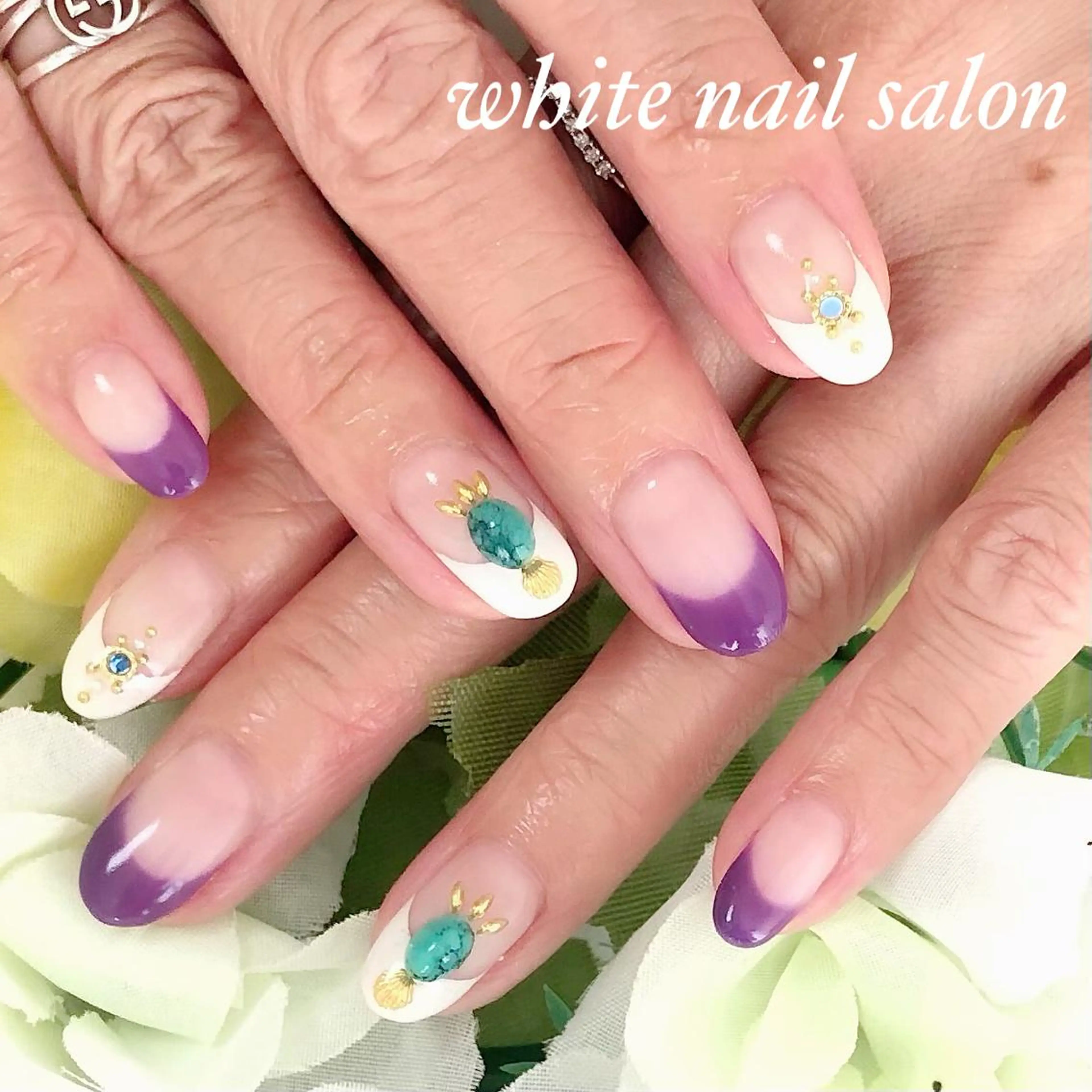 ネイル アートネイル フレンチネイル ジェルネイル ハードジェル 持ち込み ハンドネイル white nail salonのネイルデザイン