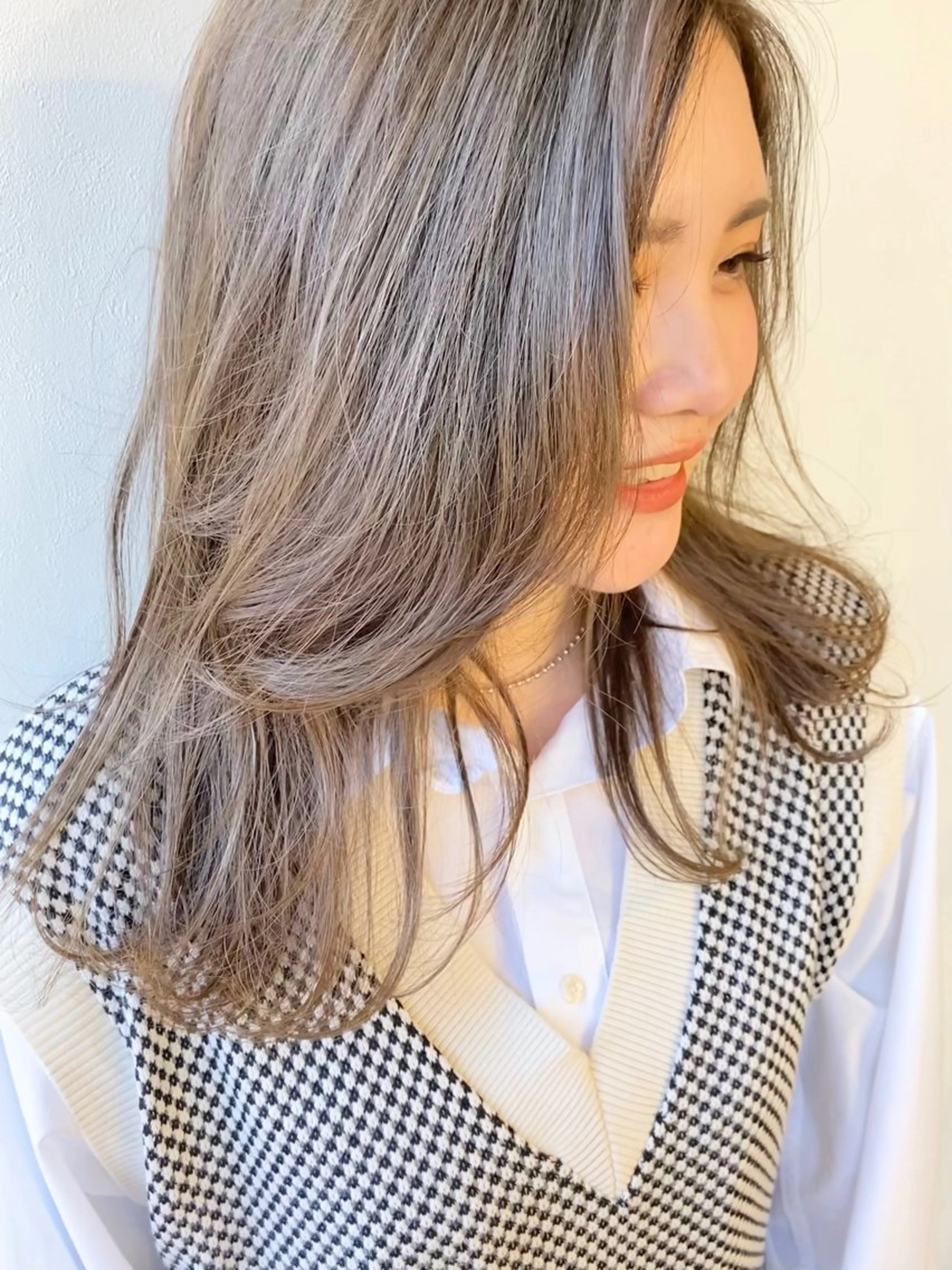 ミディアム カラー 内野 友貴のヘアスタイル