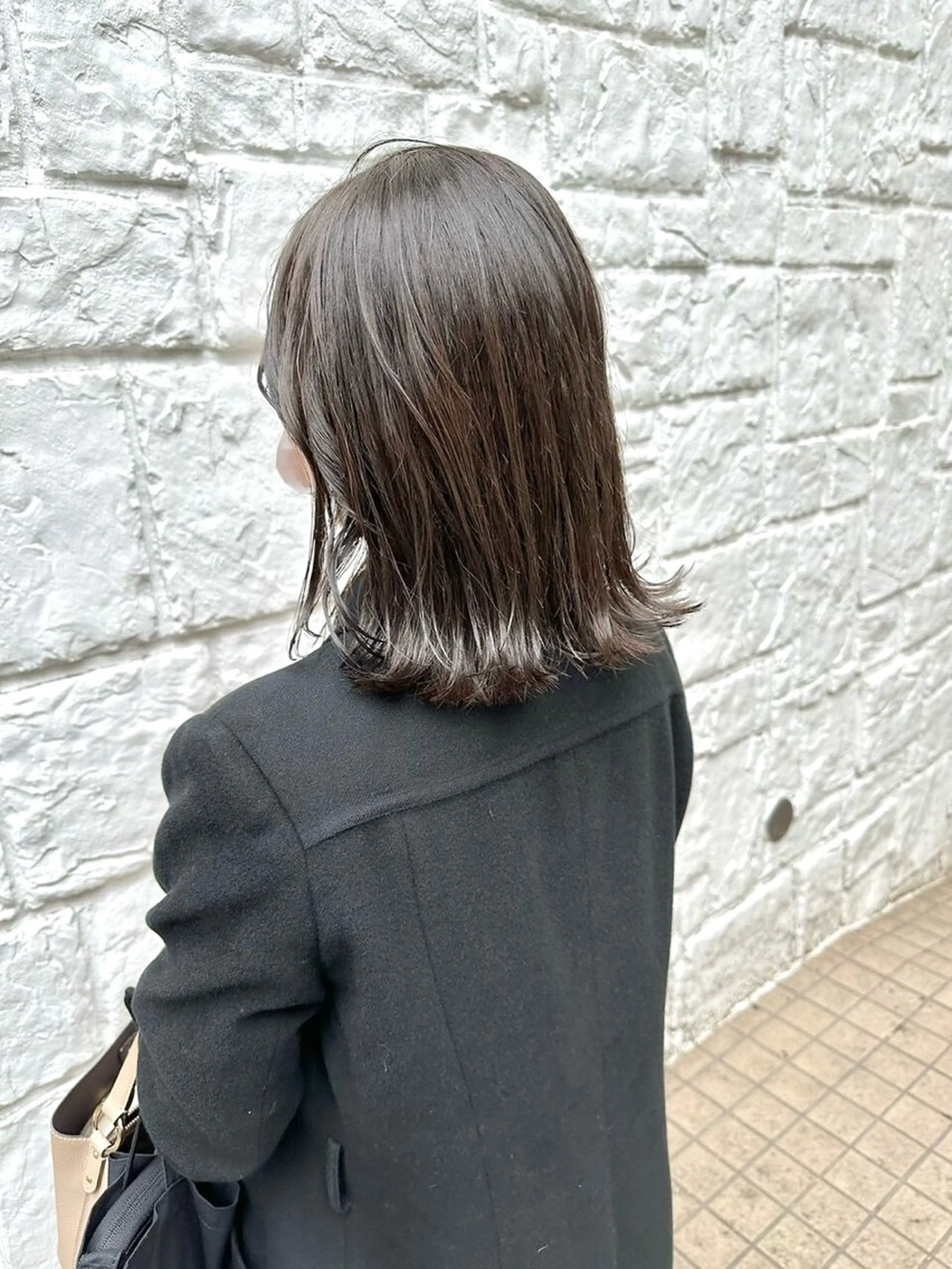 セミロング カラー カット ヘアカラー トリートメント ヘッドスパ ヘアセット 短めショートカット カットモデルのヘアスタイル