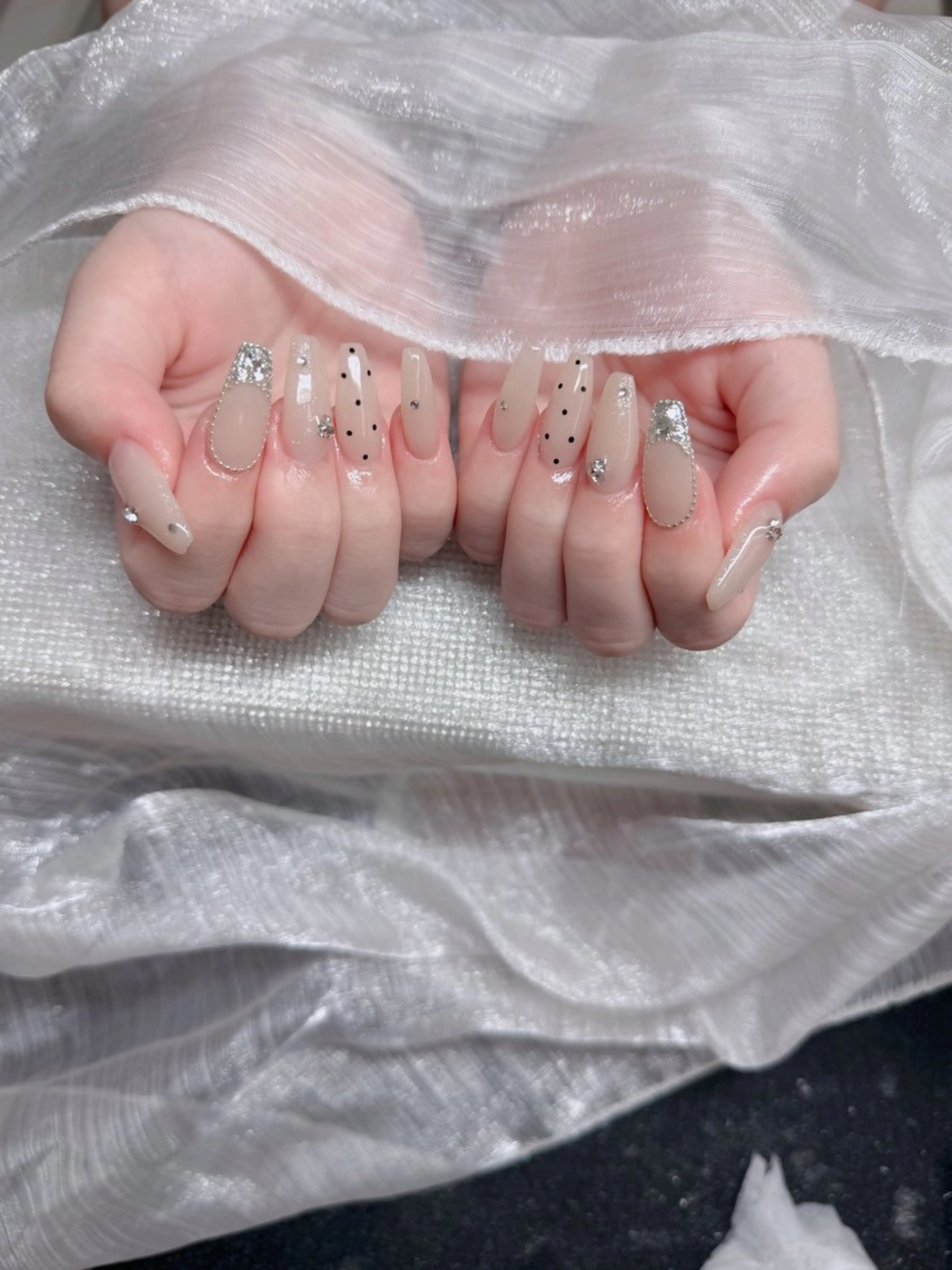 ネイル オーロラネイル フレンチネイル ジェルネイル ハロウィン キラキラネイル H.baby Nail Salonのネイルデザイン