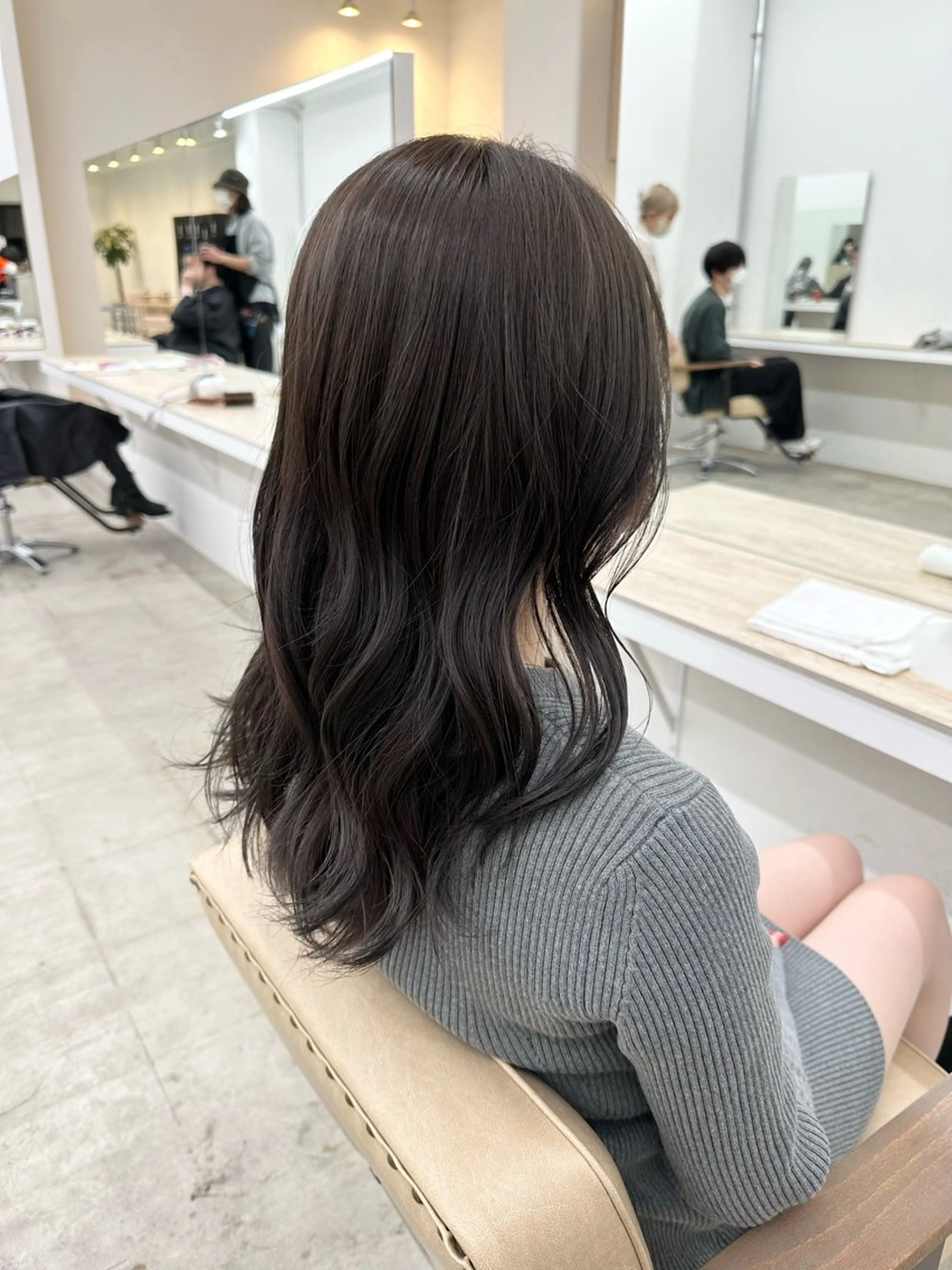 セミロング カラー アッシュ ベージュカラー 透明感カラー ヘアカラー トリートメント ブリーチカラー🦋‪ 田中さくらのヘアスタイル