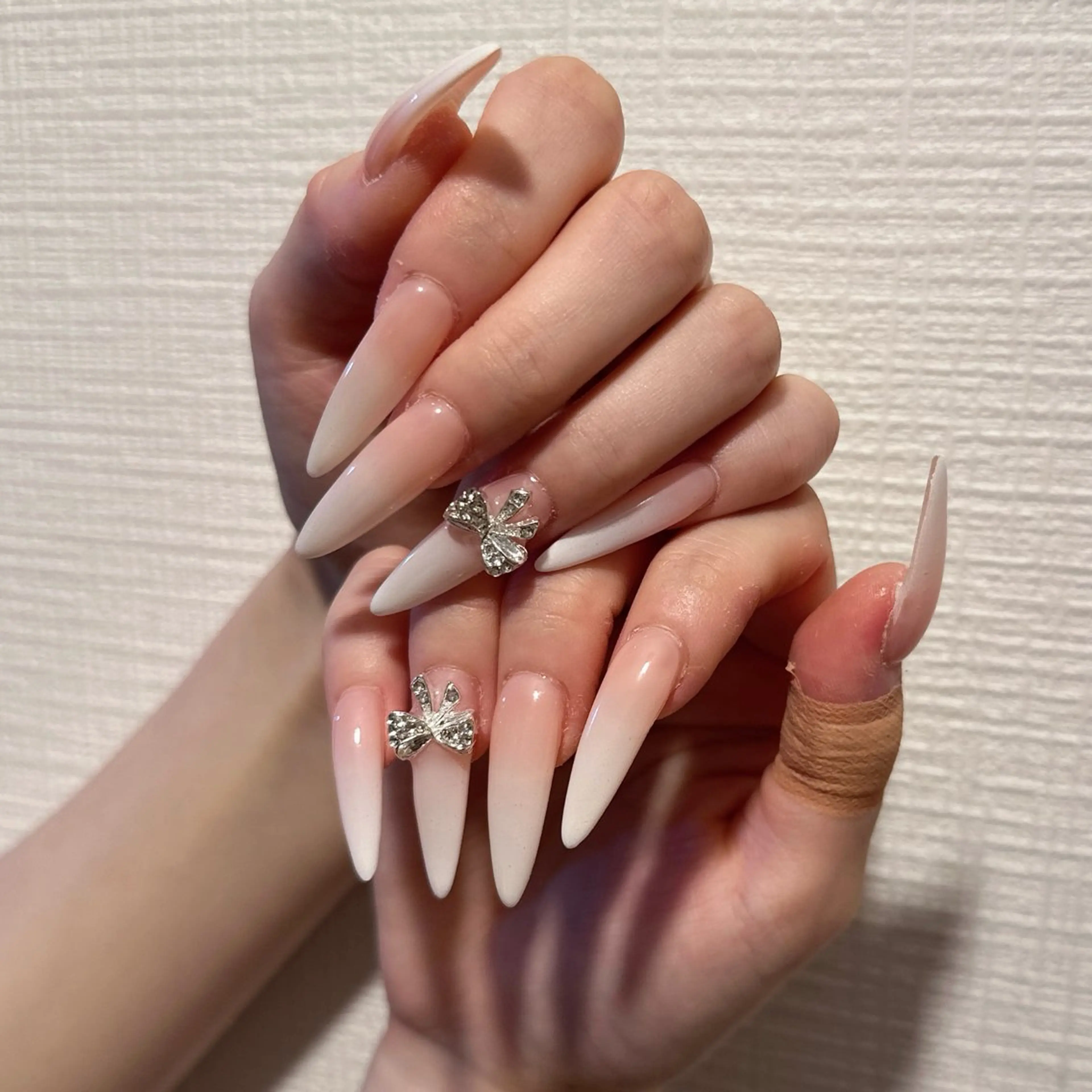 ネイル ハンドネイル Luna Gladeのネイルデザイン