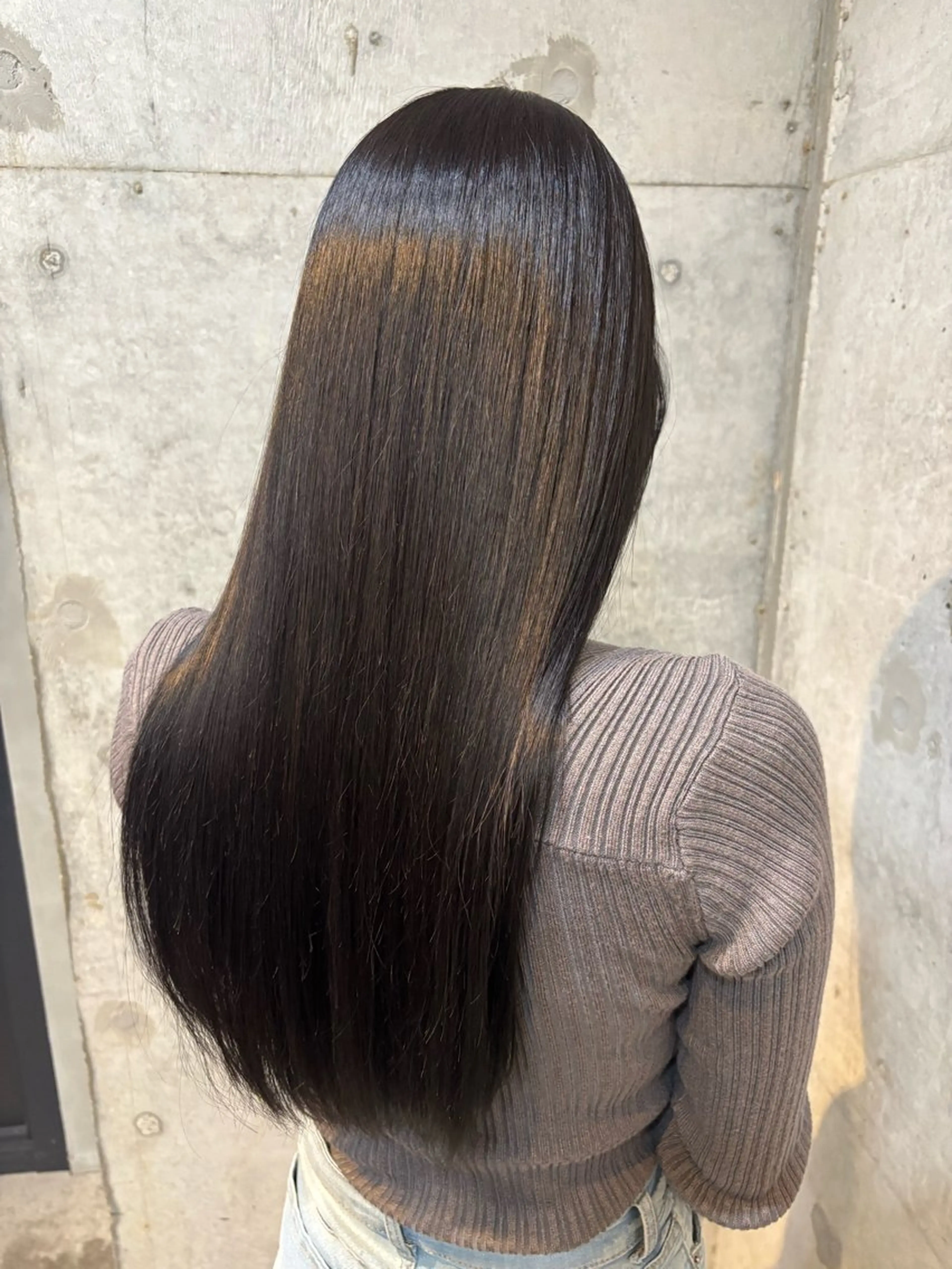 【ストレート】縮毛矯正+カット+前処理トリートメントの写真