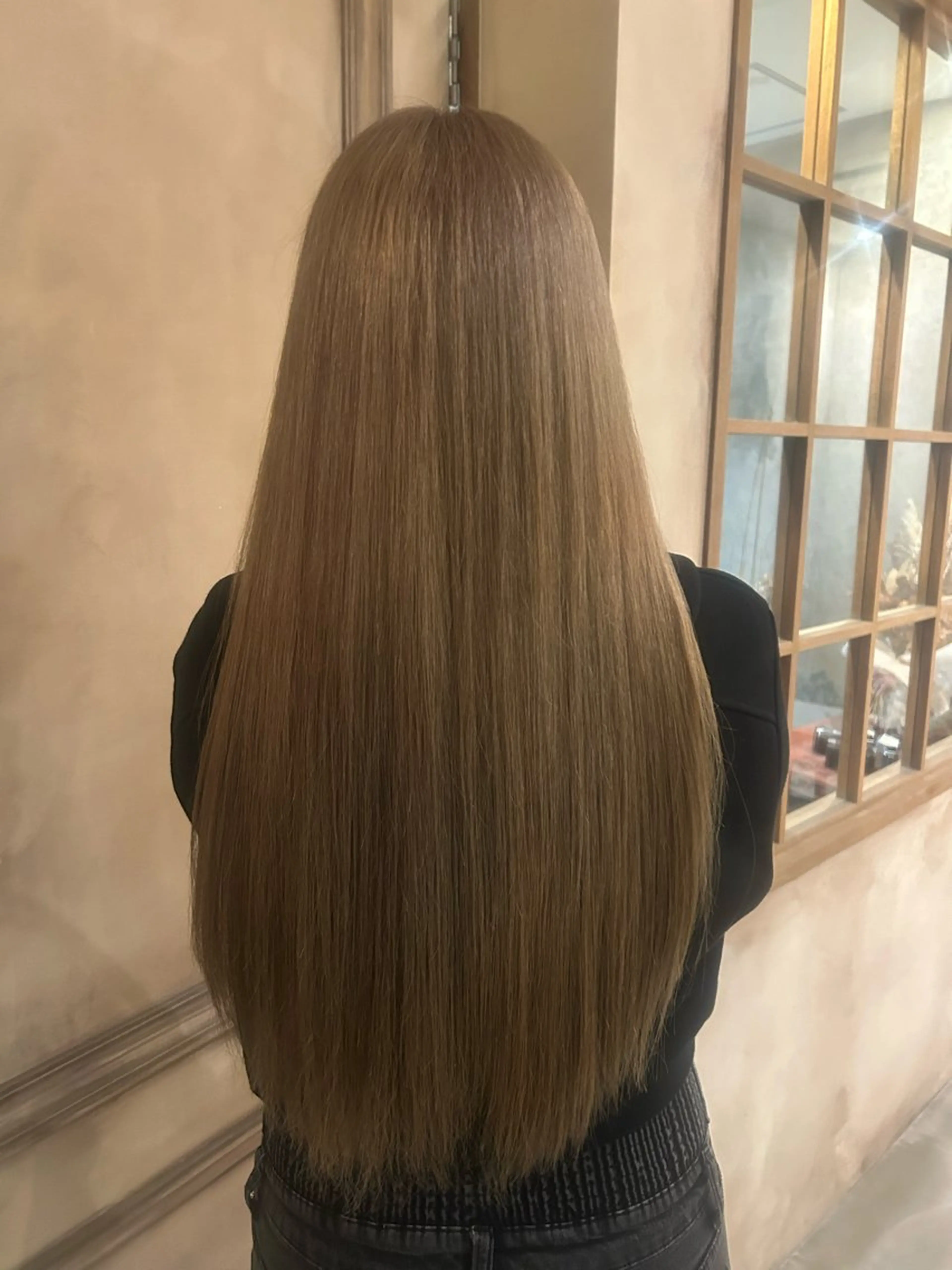 カラー 津村 優明のヘアスタイル