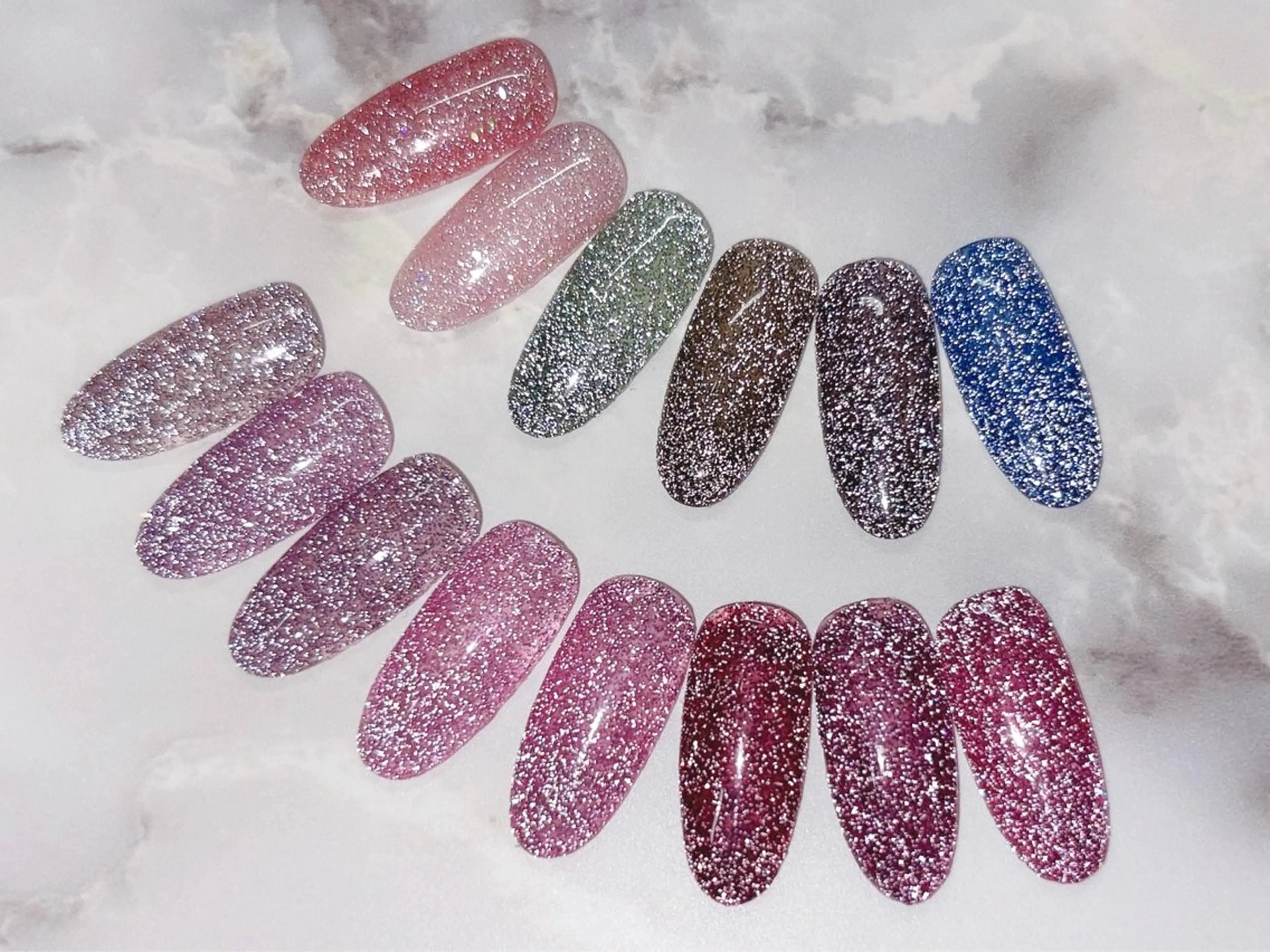 フラッシュネイル✨️(オフなし)パラジェル・ケア付きの写真