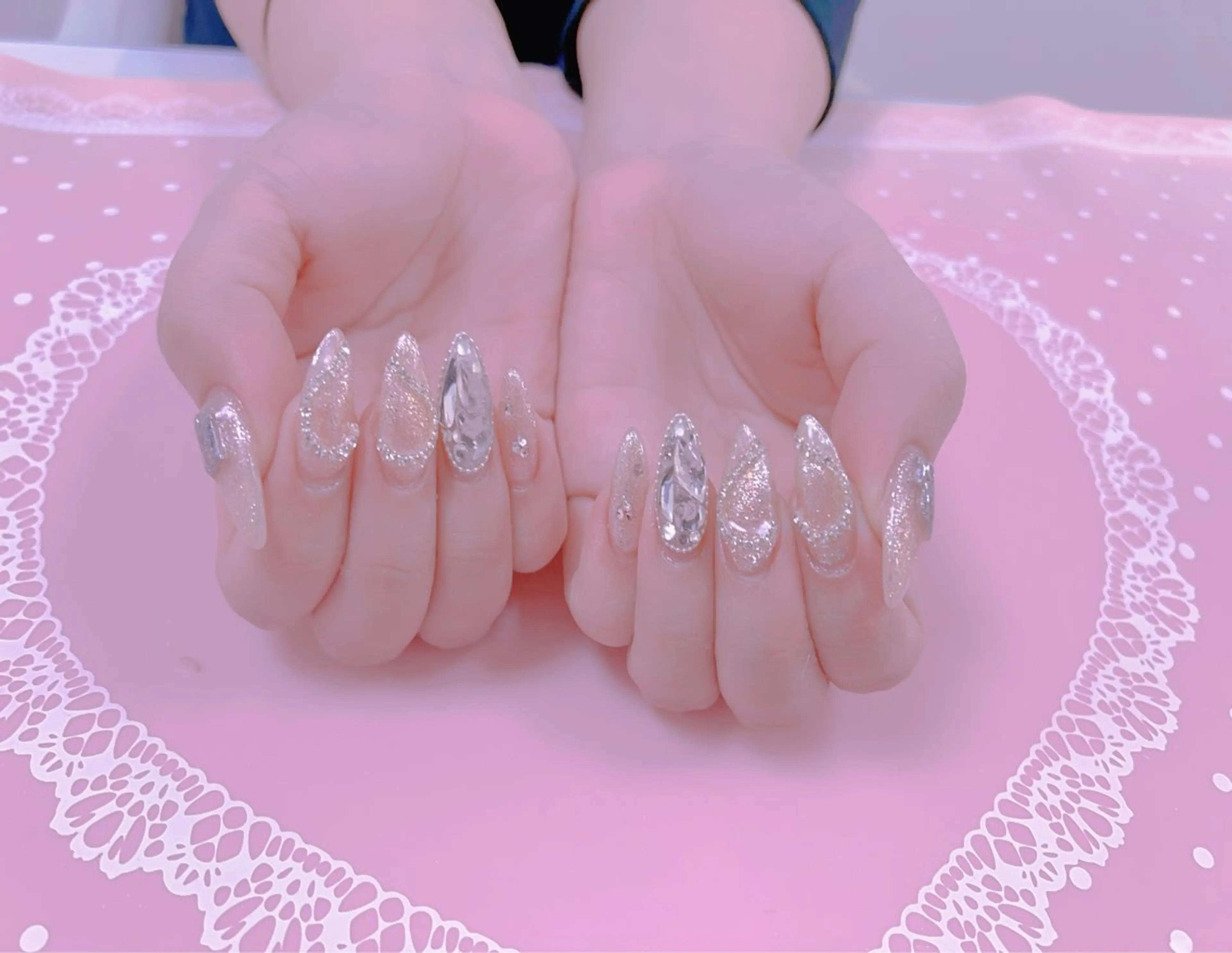 ネイル はぴねす所属・横浜 美夢のネイルデザイン