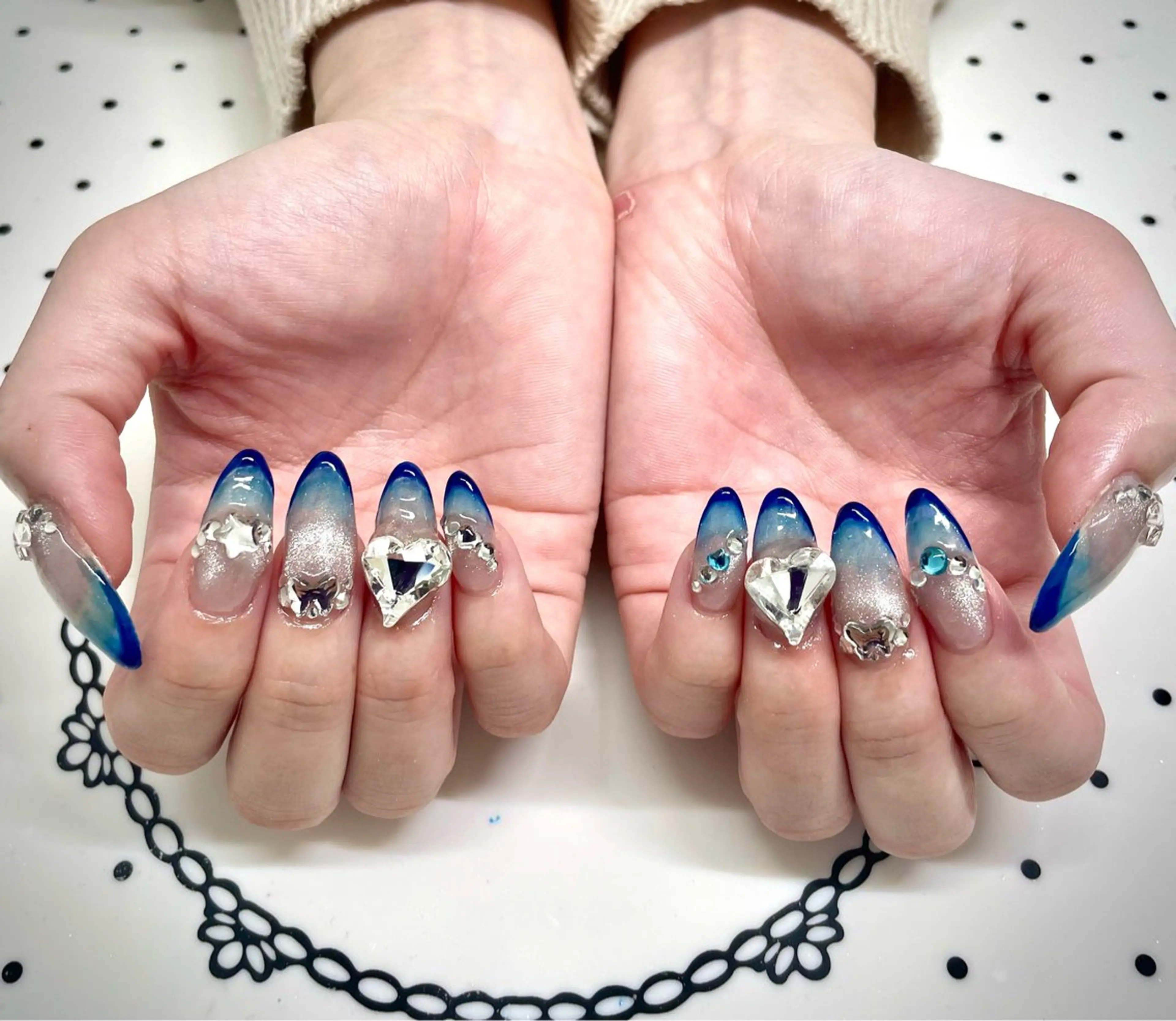 ネイル スカルプネイル ハンドネイル nailsalon sugarr所属・nailist cocoのネイルデザイン