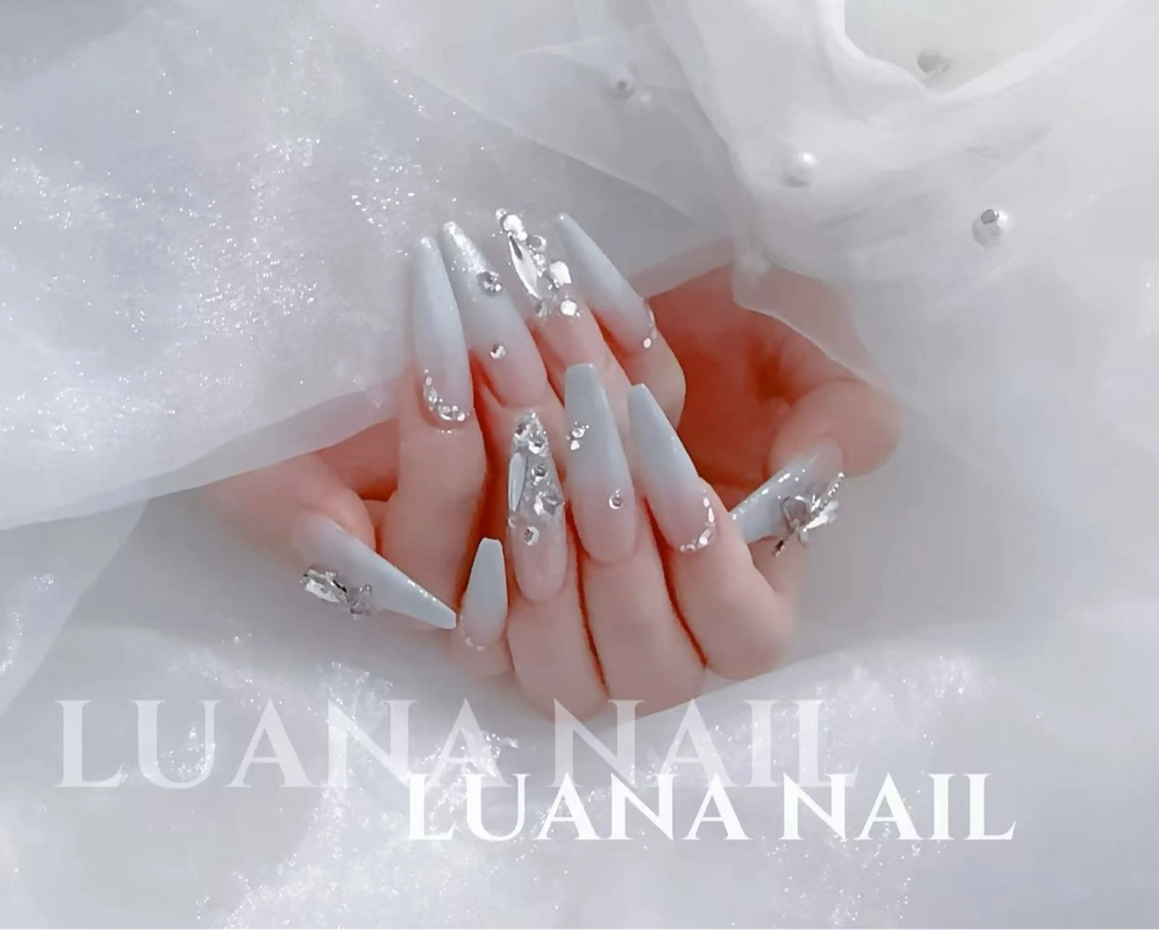 ネイル フラッシュネイル フレンチネイル 韓国ネイル ロングネイル マグネットネイル ハンドネイル ルアナネイルサロン所属・ルアナネイル サロンのネイルデザイン