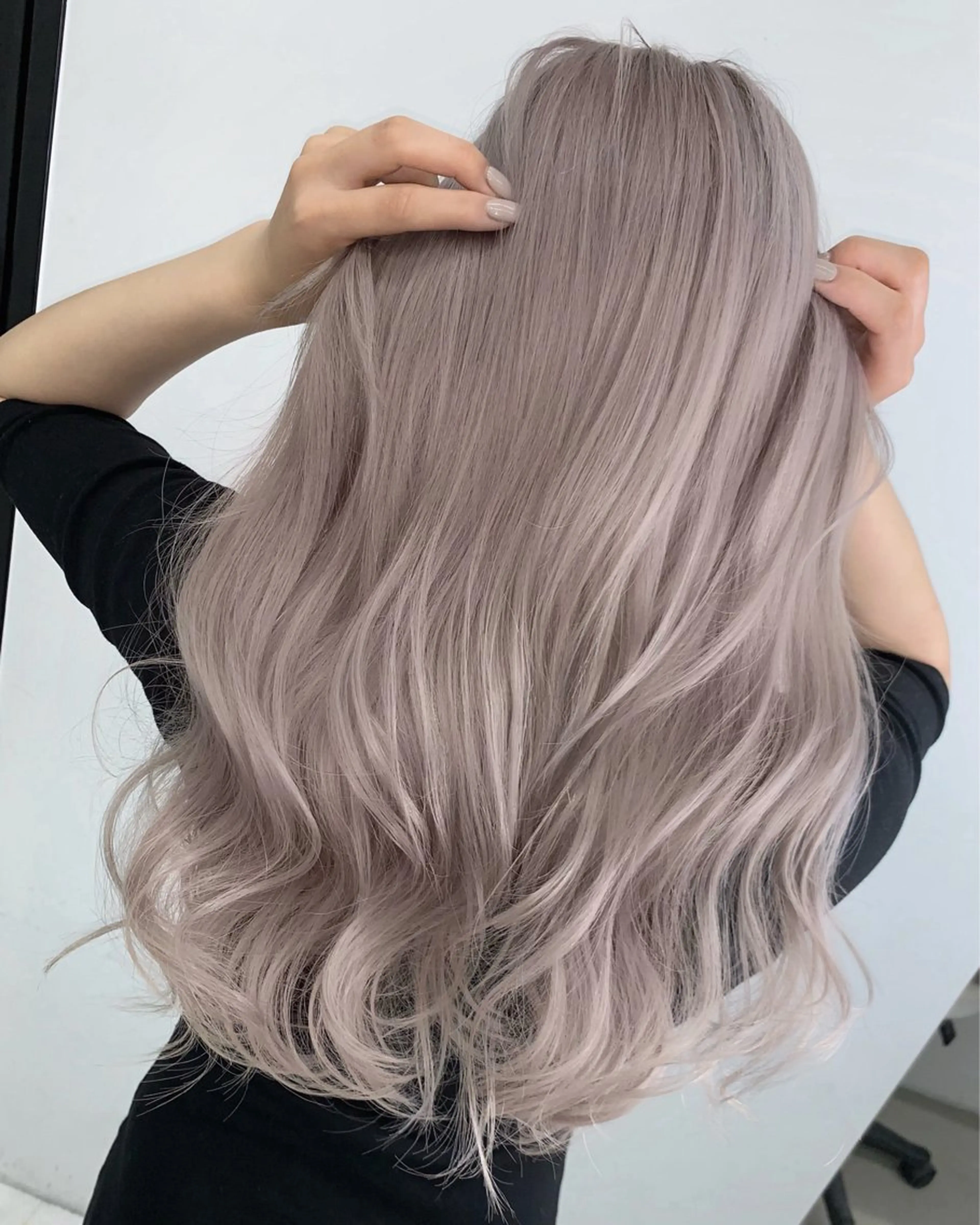 ロング 中道 晶のヘアスタイル