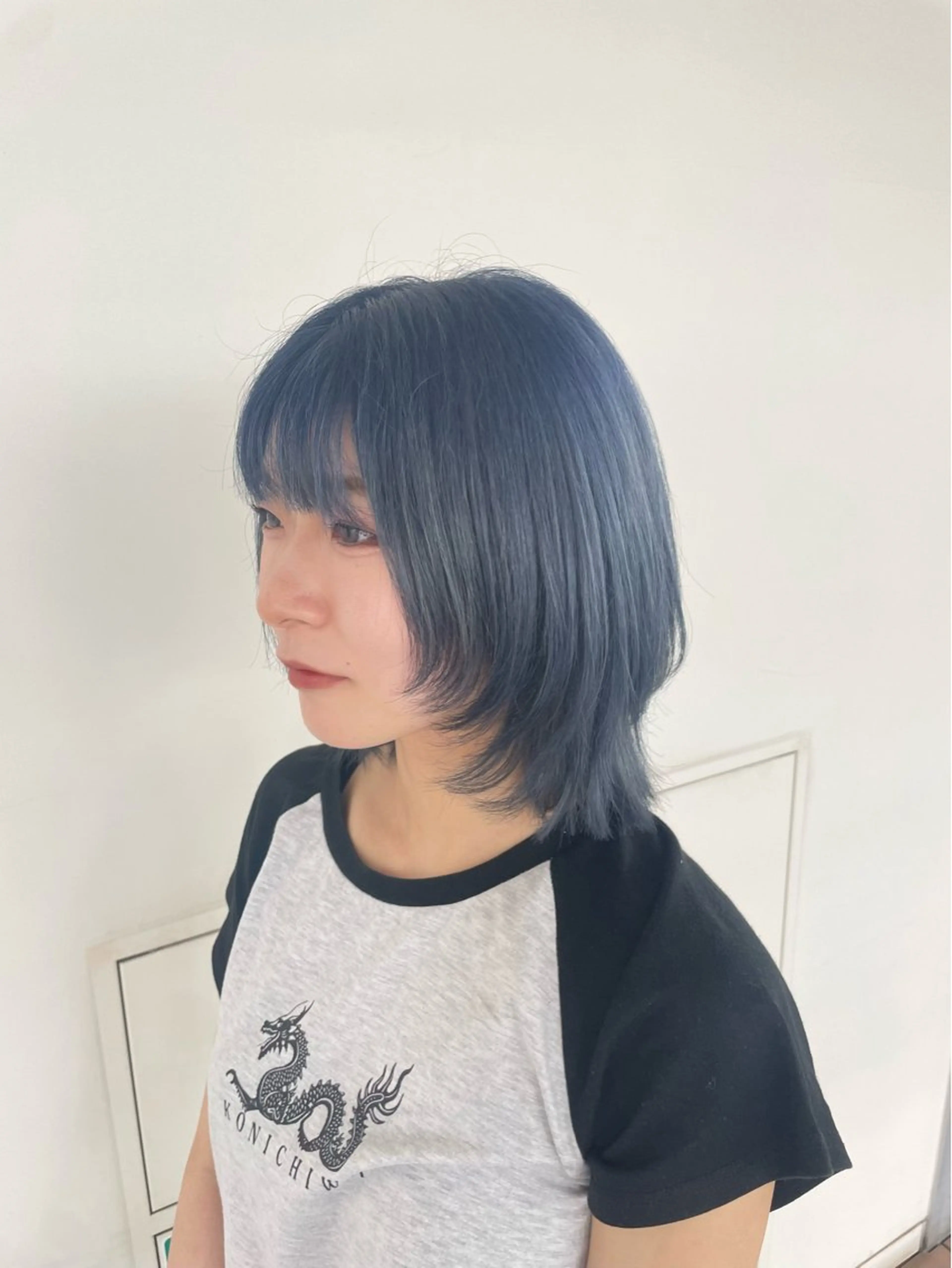 ミディアム ミディアムレイヤー ハッシュカット レイヤーカット ウルフカット 落合 美穂のヘアスタイル