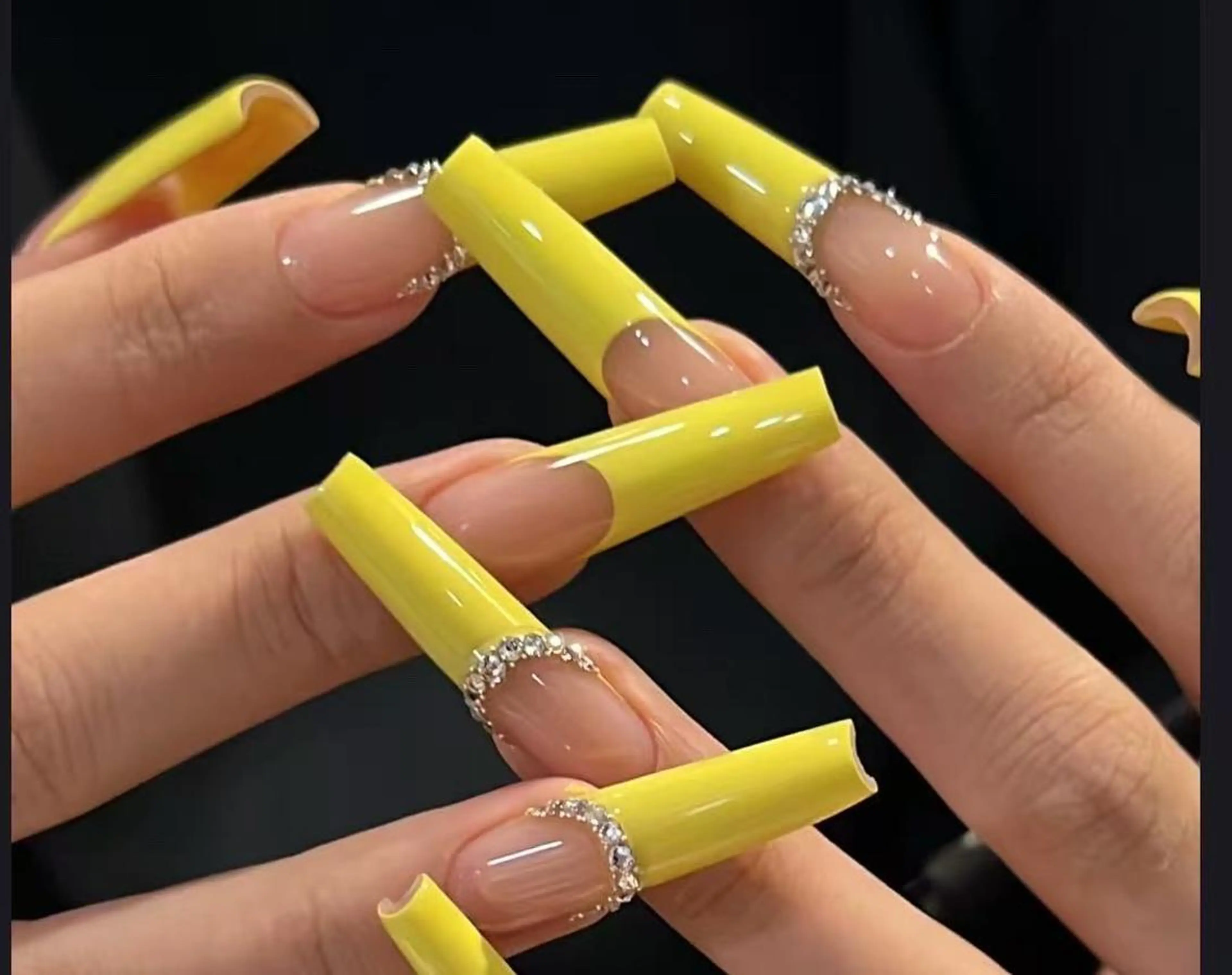 ネイル ハンドネイル 🎀 UU_nailのネイルデザイン