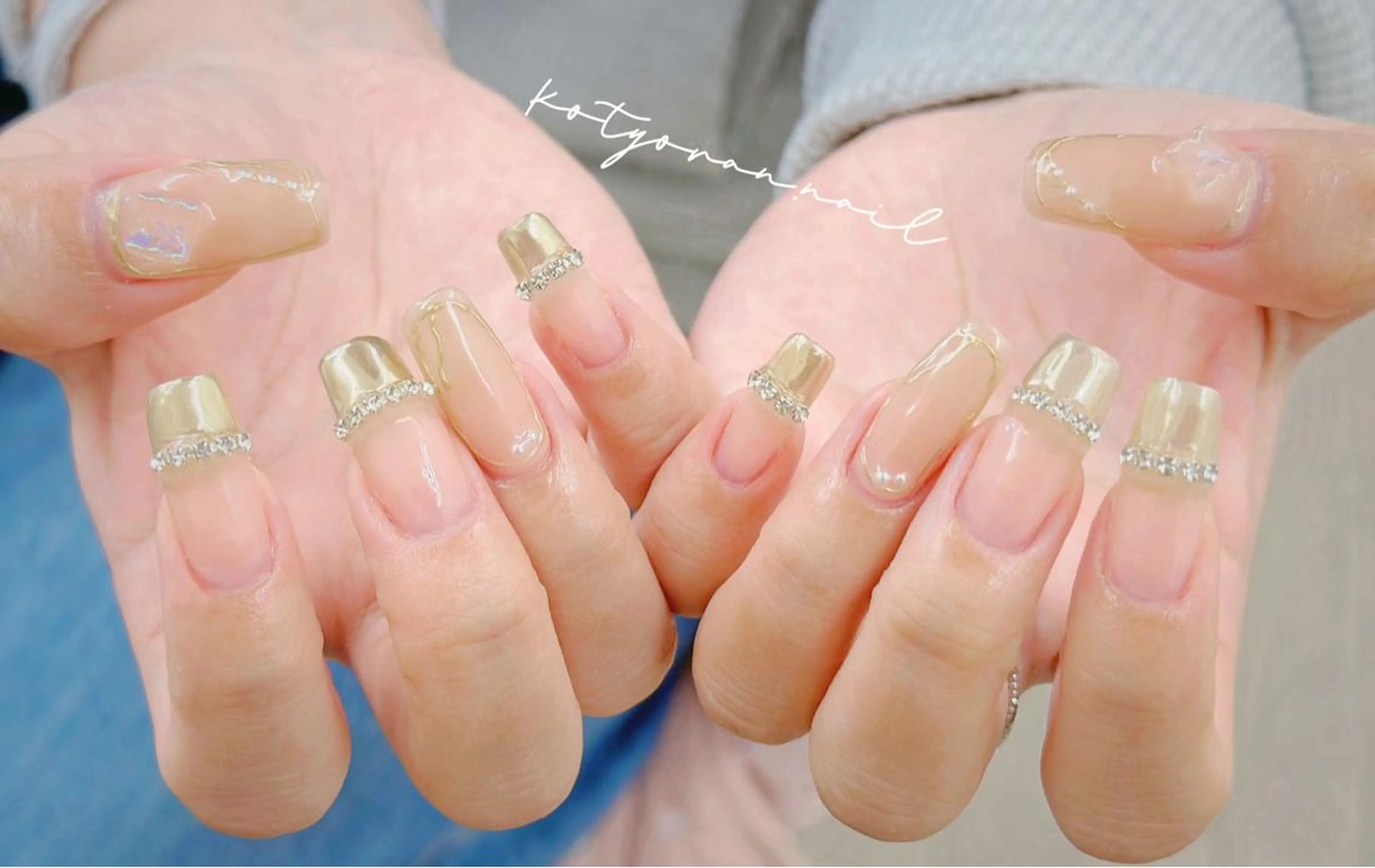 ネイル ハンドネイル Mona【パラジェル ・長さ出し専門店】のネイルデザイン