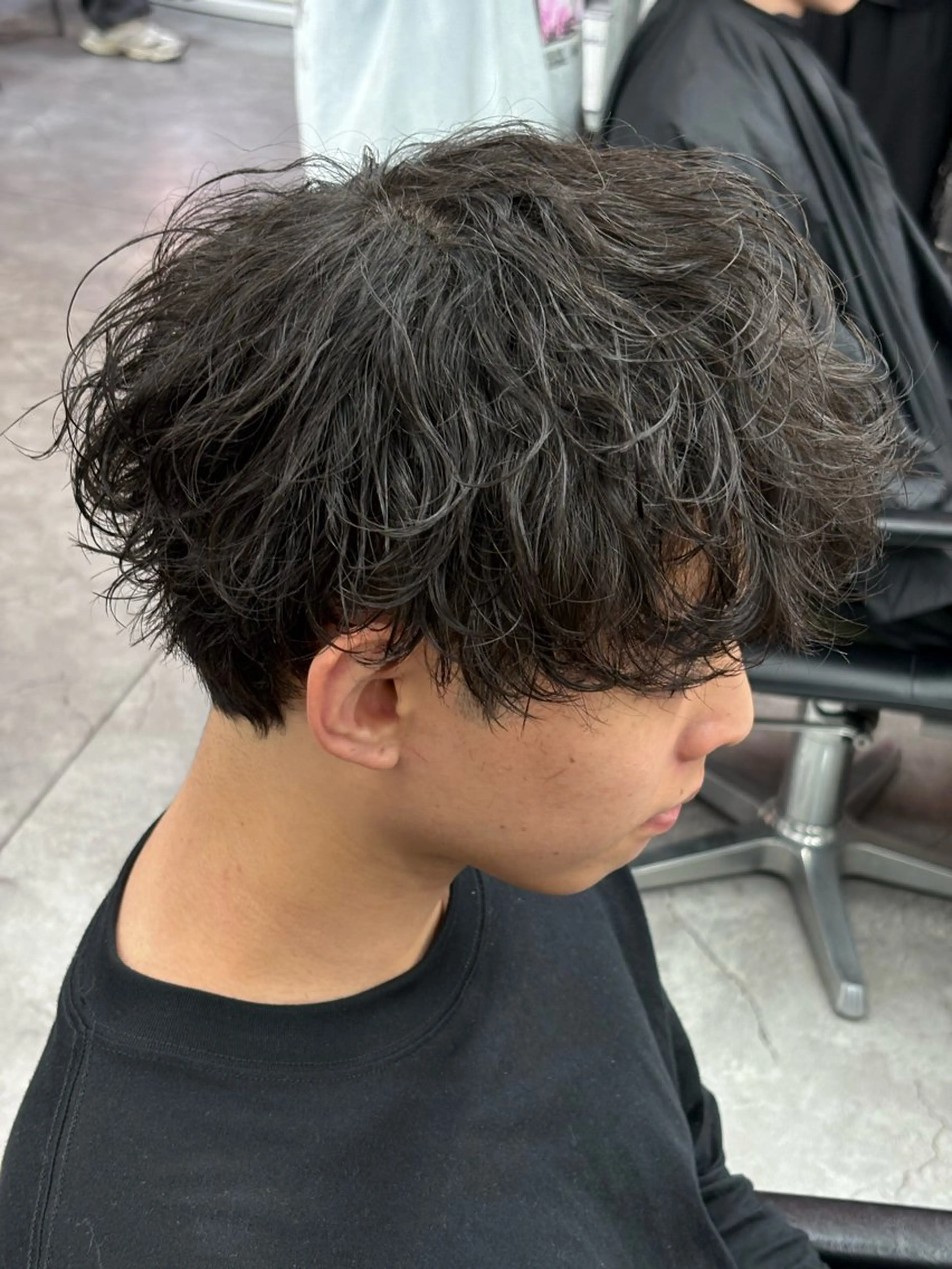 ミディアム カラー パーマ メンズ カット パーマ トリートメント ヘアセット メンズパーマ特化 🔥韓国ヘア職人🔥のヘアスタイル