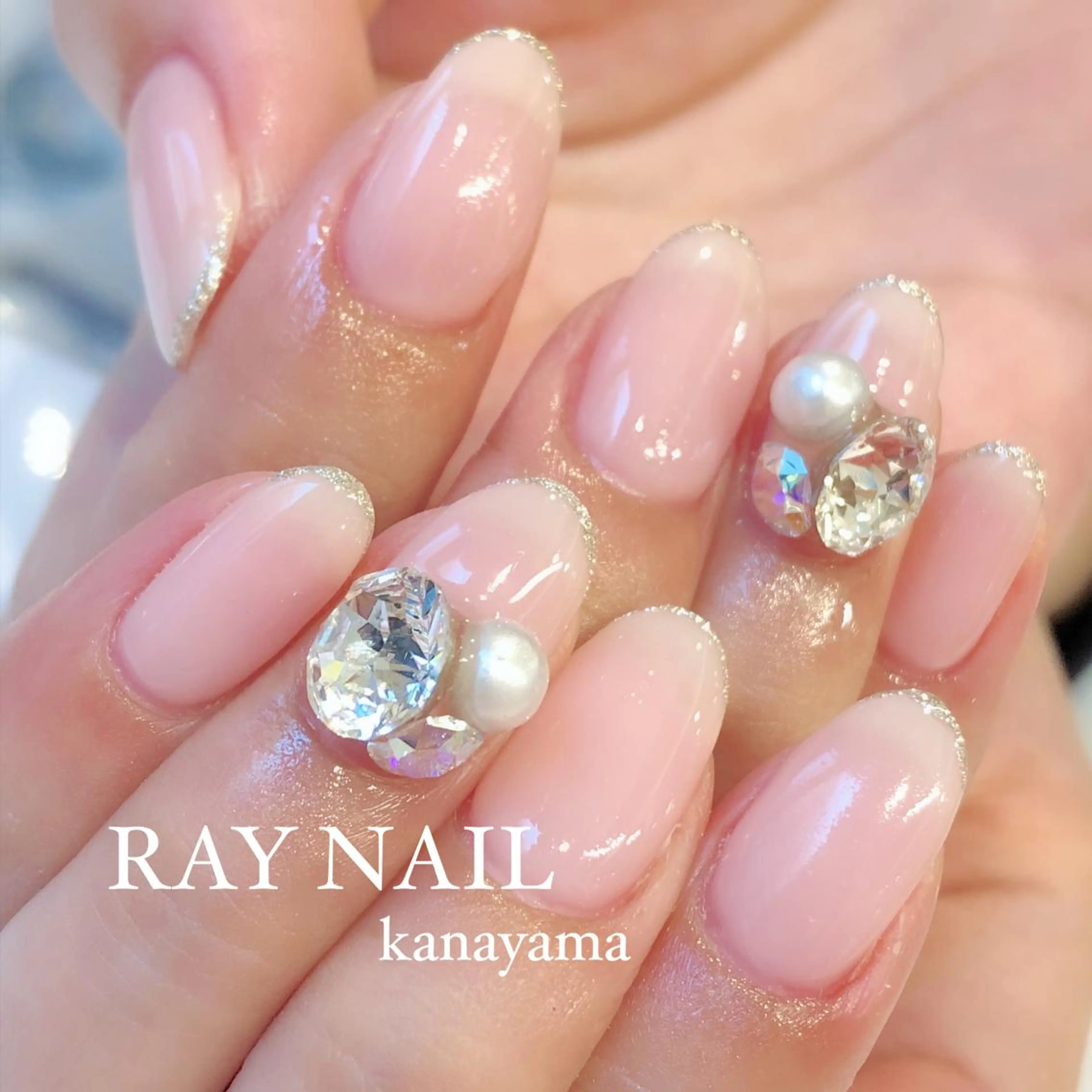 ネイル クリアネイル ラメ(グリッター) ピンク ストーンネイル Arowa 伊田のネイルデザイン