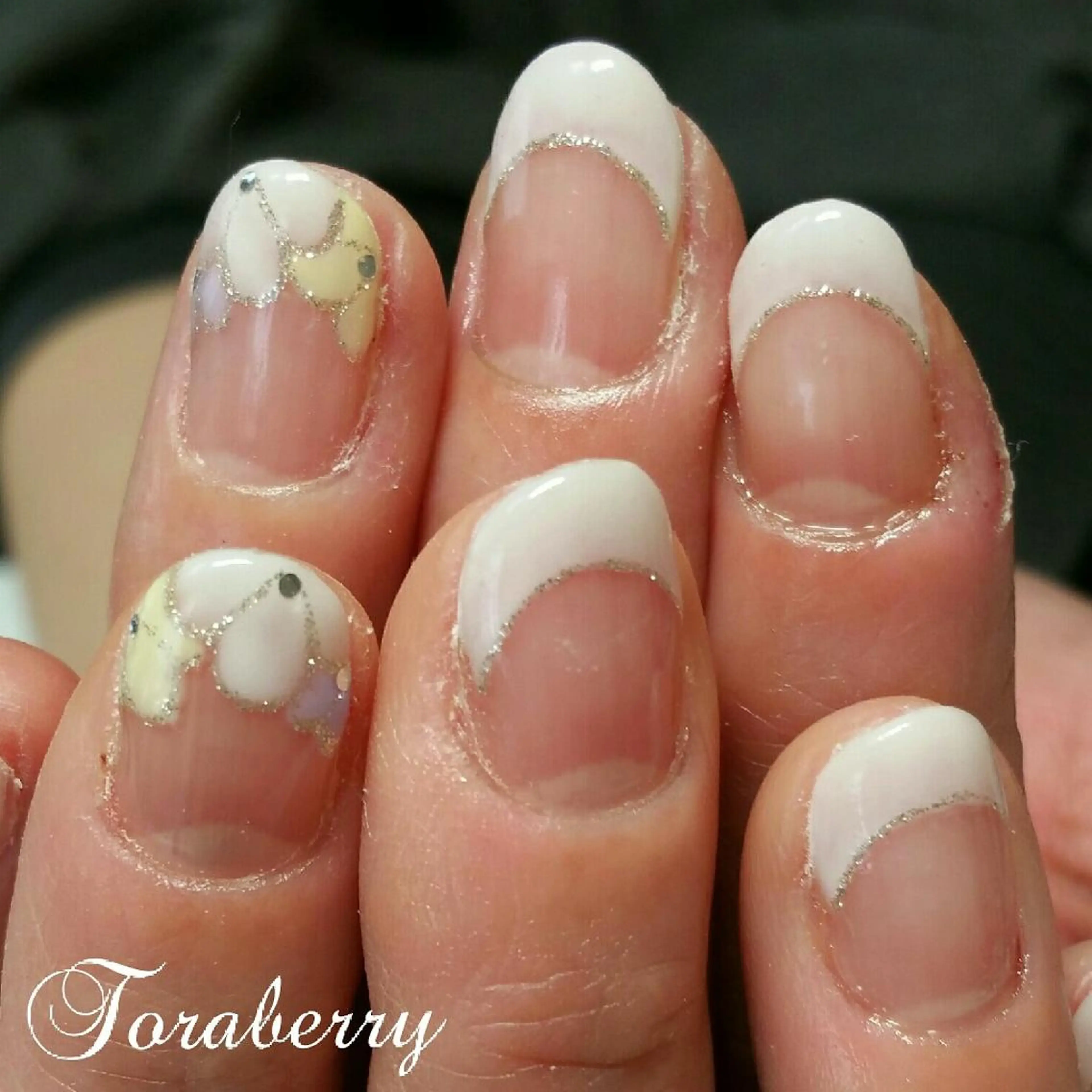 ネイル フレンチネイル ネイリスト なつみのネイルデザイン