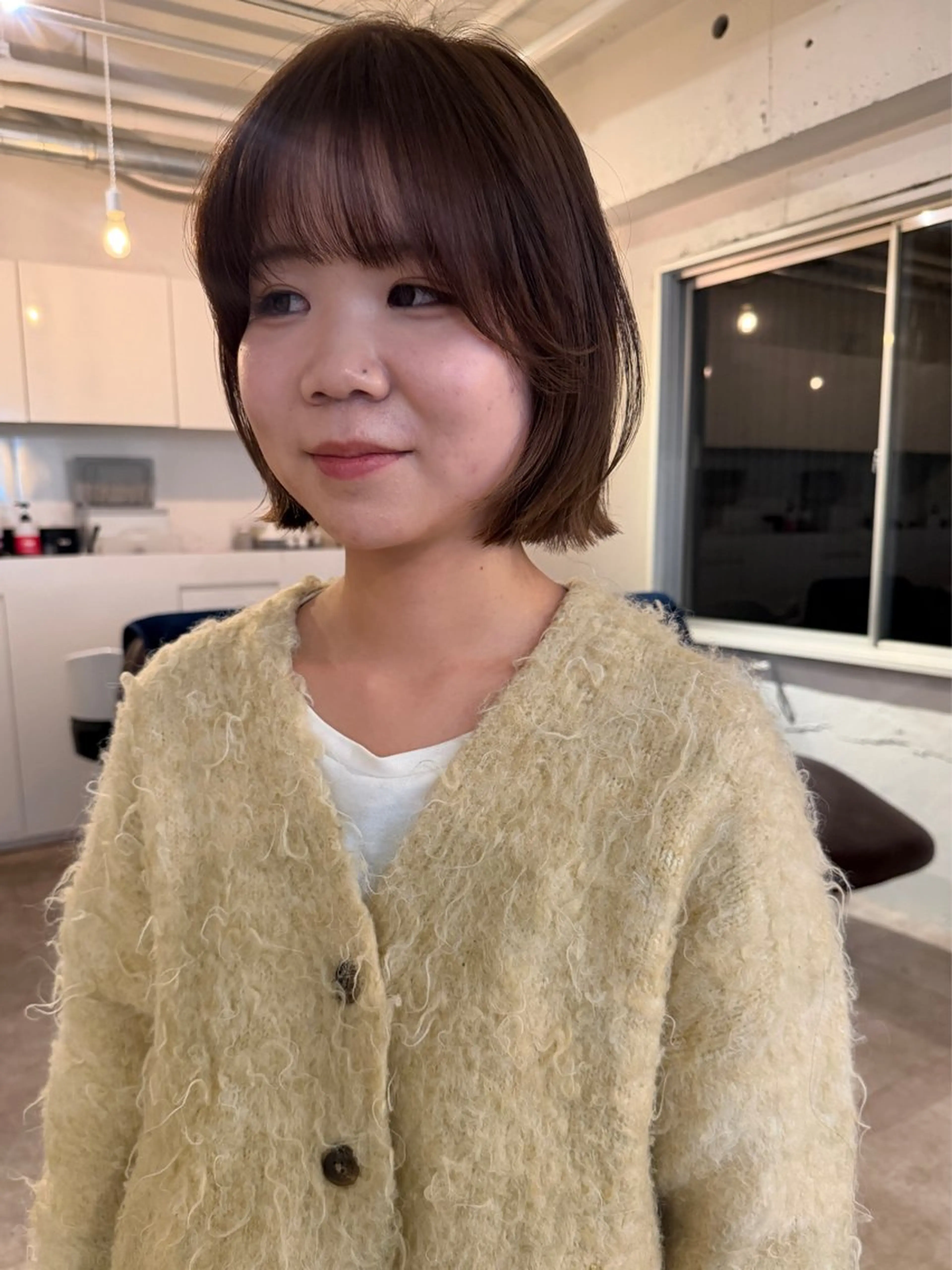 ショート カラー ブリーチ ダブルカラー ブリーチなしカラー ボブ レイヤーカット カット ヘアカラー トリートメント 落合希 Olivebeigeのヘアスタイル
