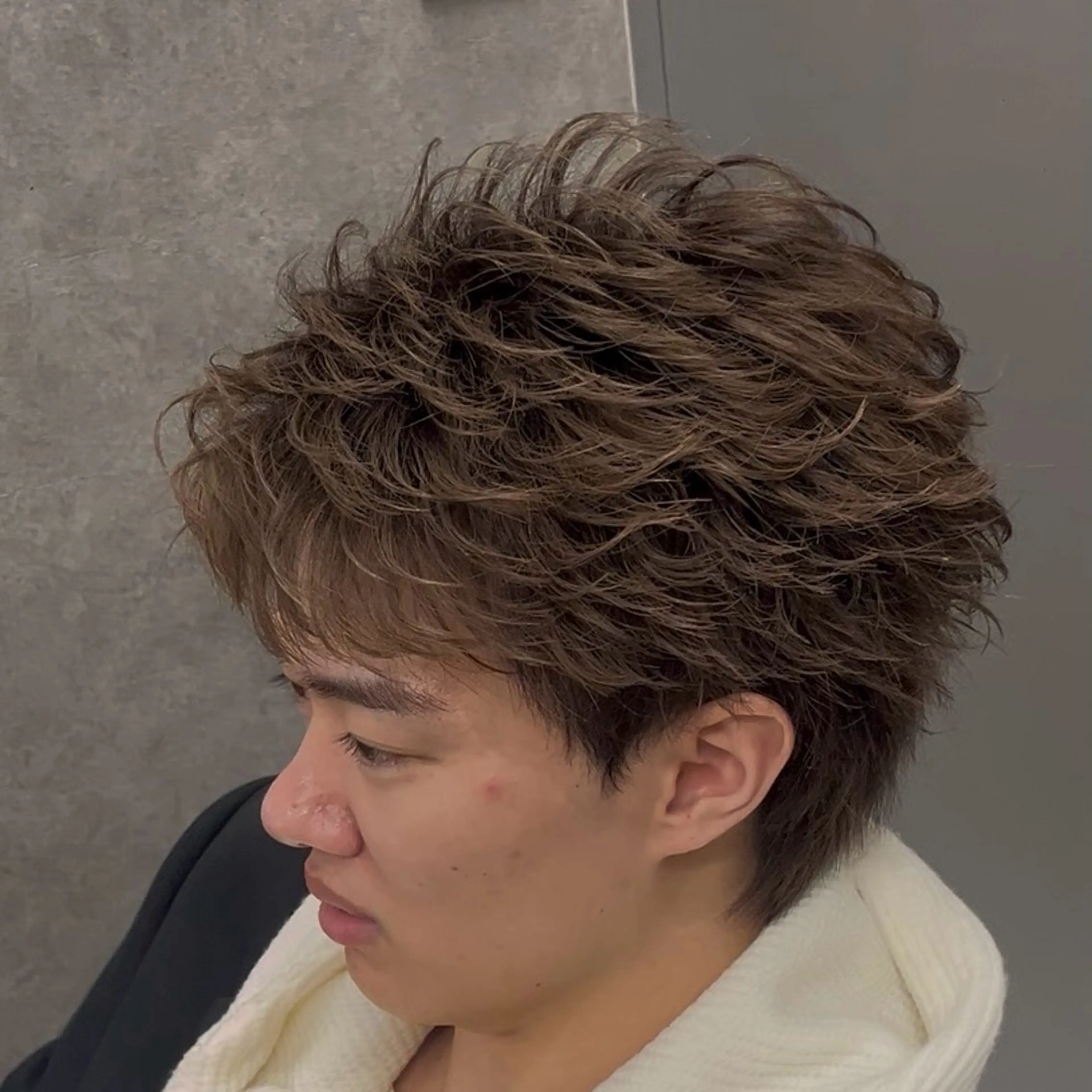 ショート ヘアアレンジ メンズ フェザーパーマ メンズパーマ カット パーマ 【札幌メンズ特化】 🔥RIKU🔥のヘアスタイル