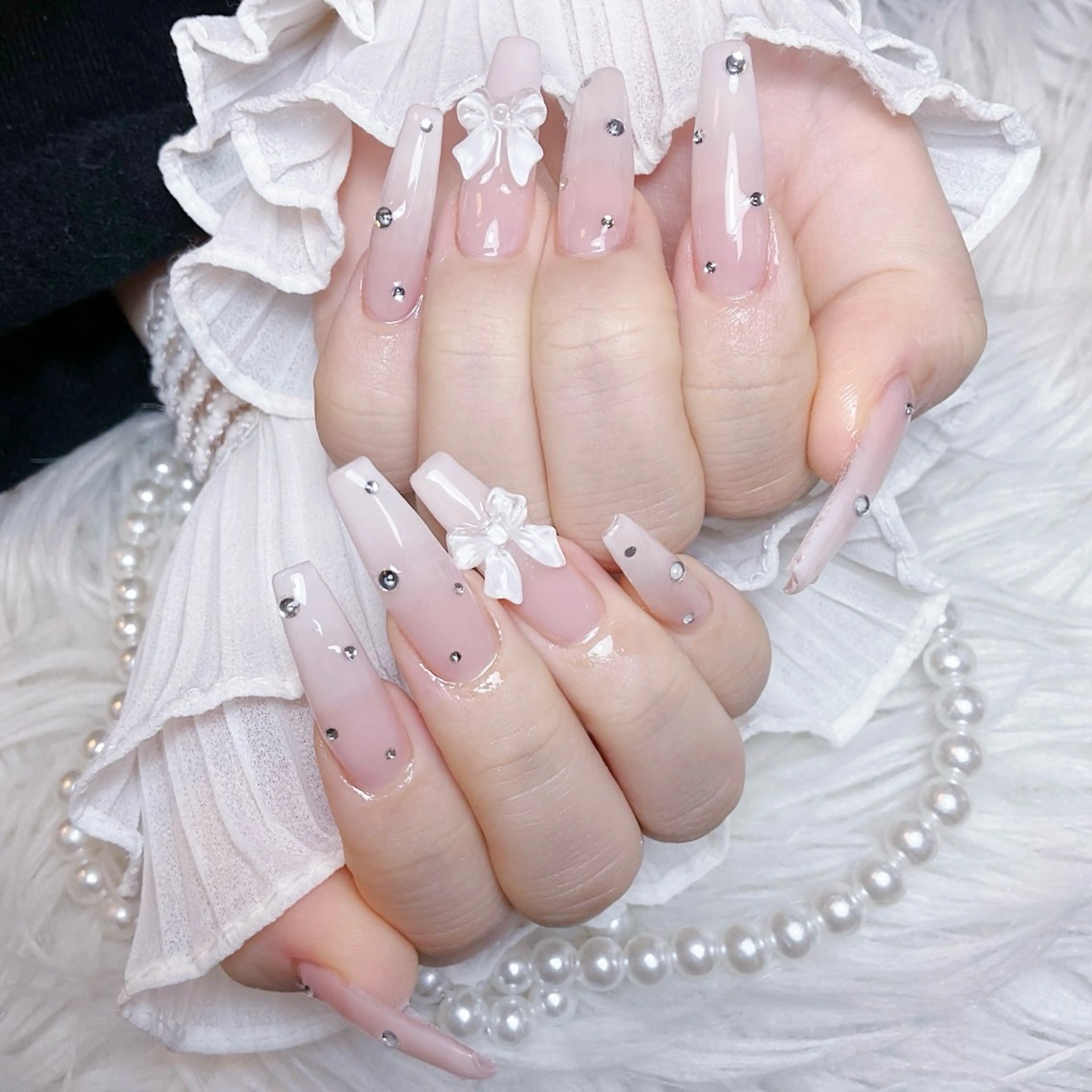 ネイル ハンドネイル 🍭Yun nail hyejin🌸のネイルデザイン