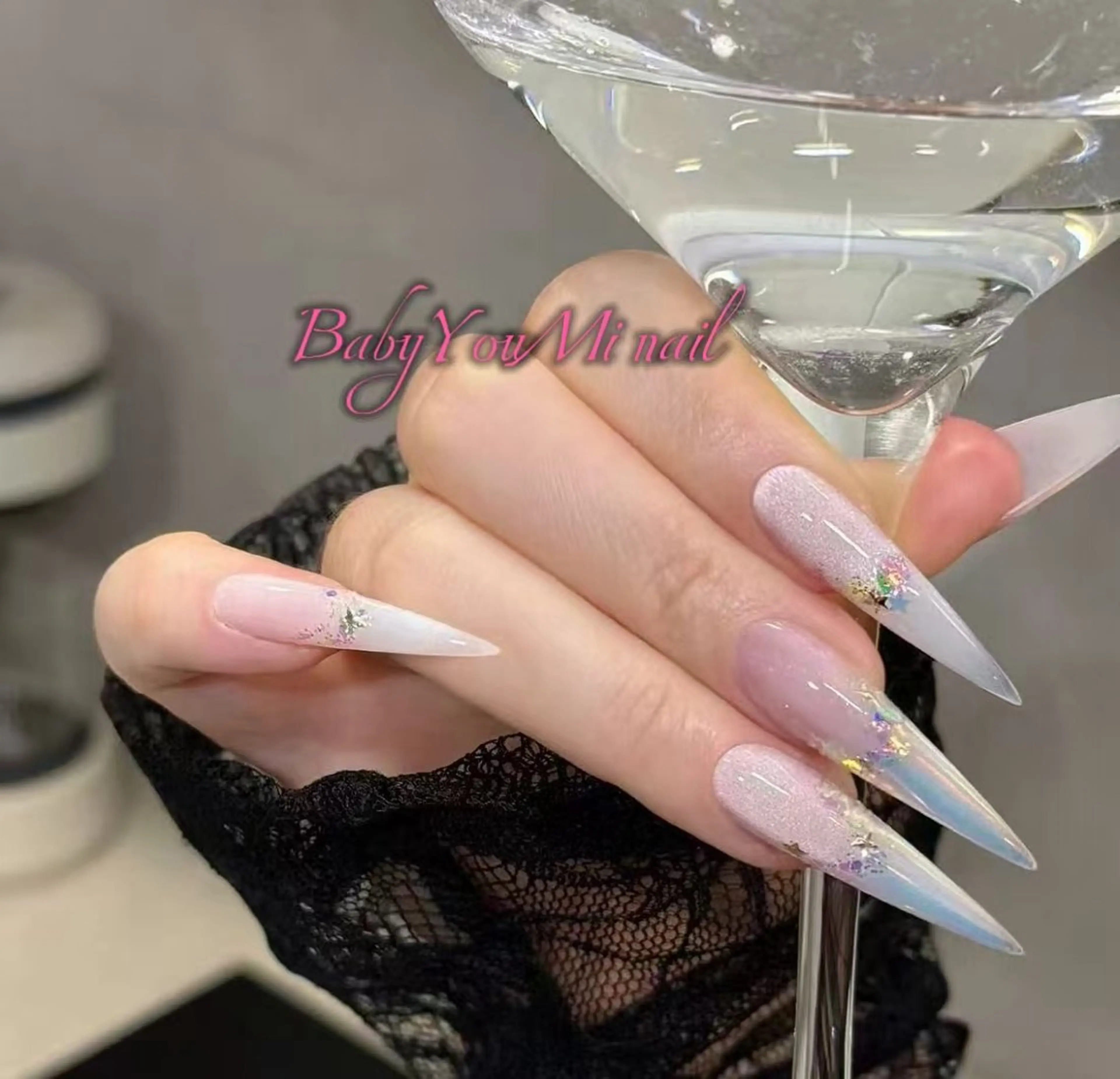 ネイル オーロラネイル フラワーネイル フットネイル フレンチネイル ジェルネイル ハンドネイル BabyYouMi nailのネイルデザイン