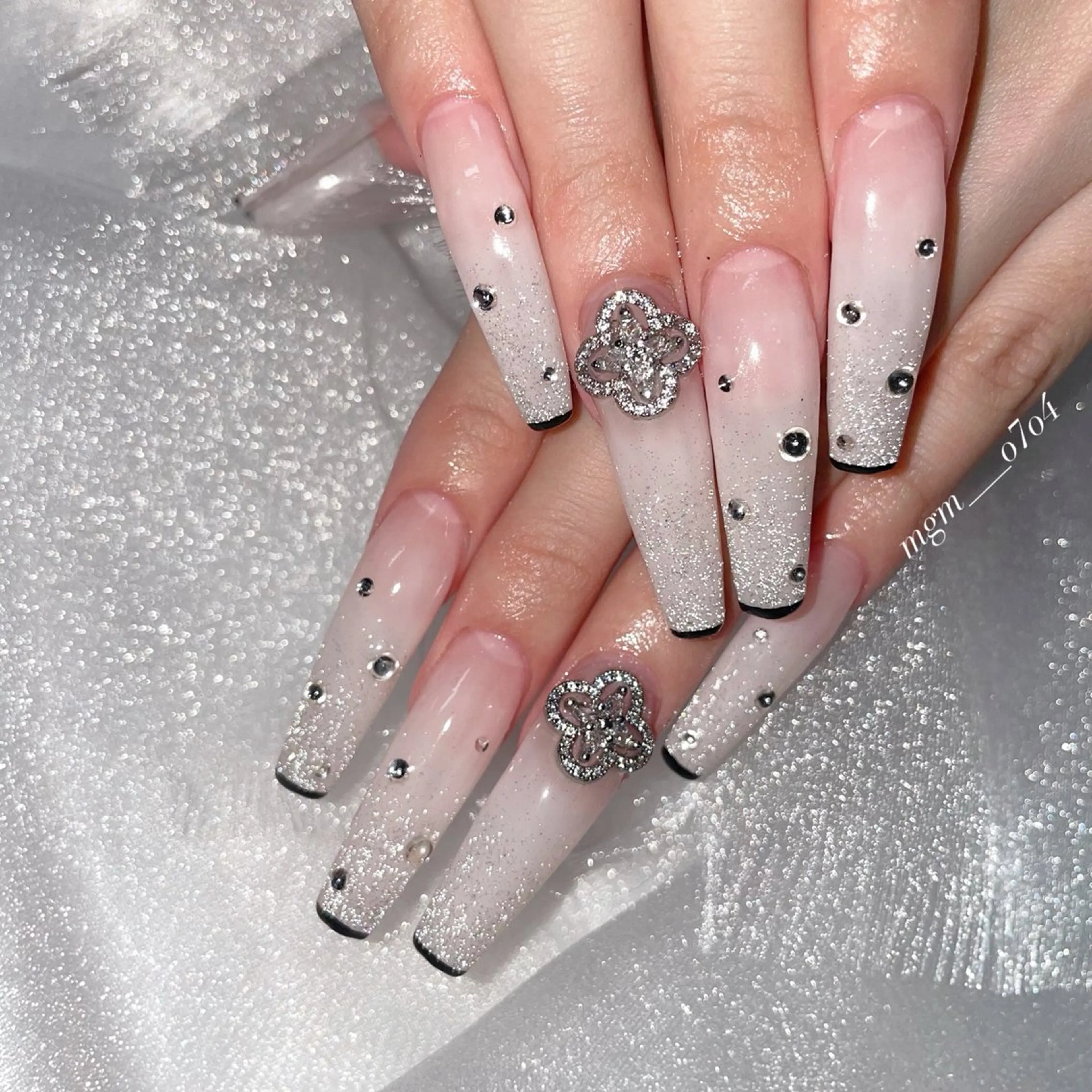 ネイル MoON...❤︎ MeGuのネイルデザイン