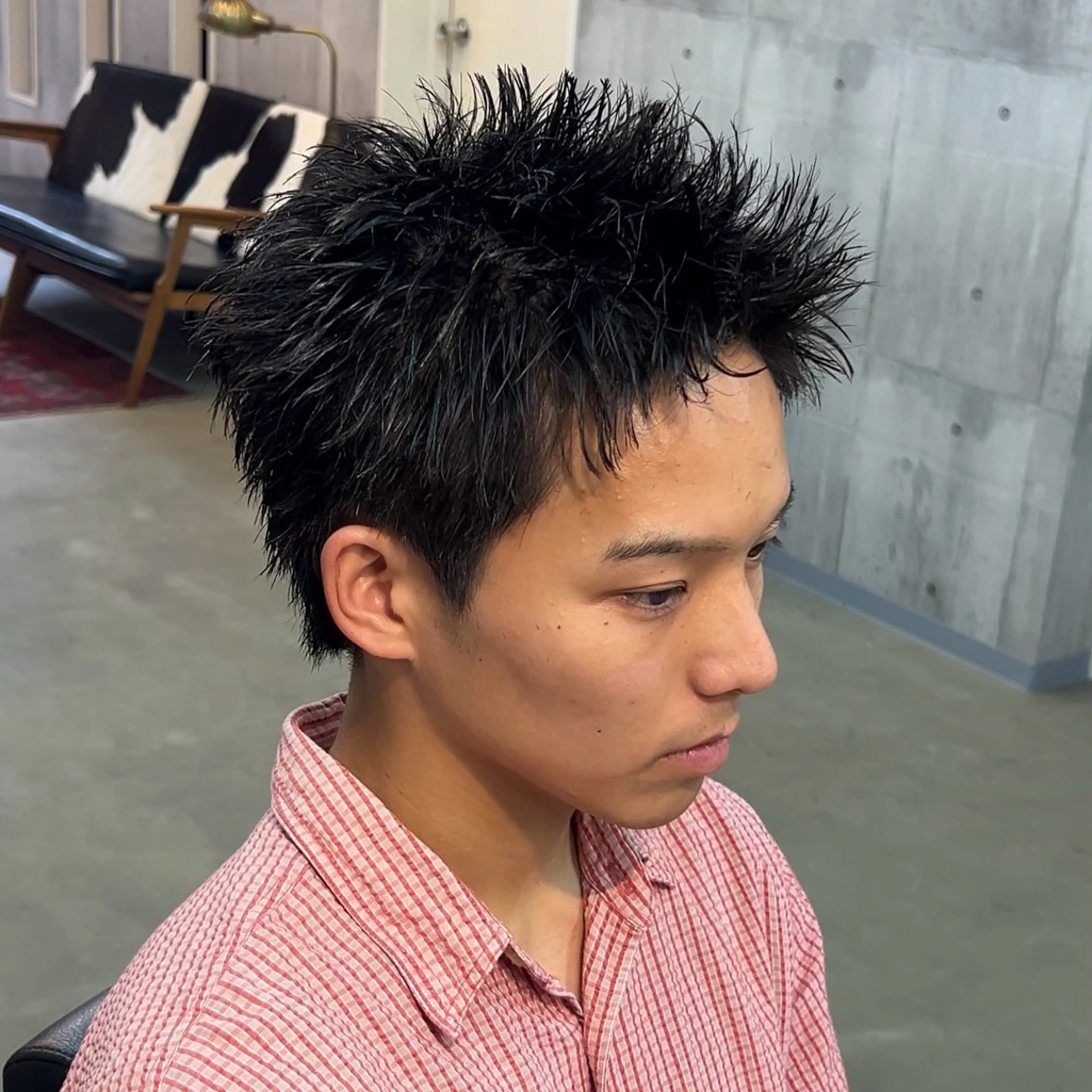 【スパイキーショート✂️】夏に向けて短髪◎簡単セットでキマるトレンドヘア🔥 #スパイキーショート #メンズショートの写真