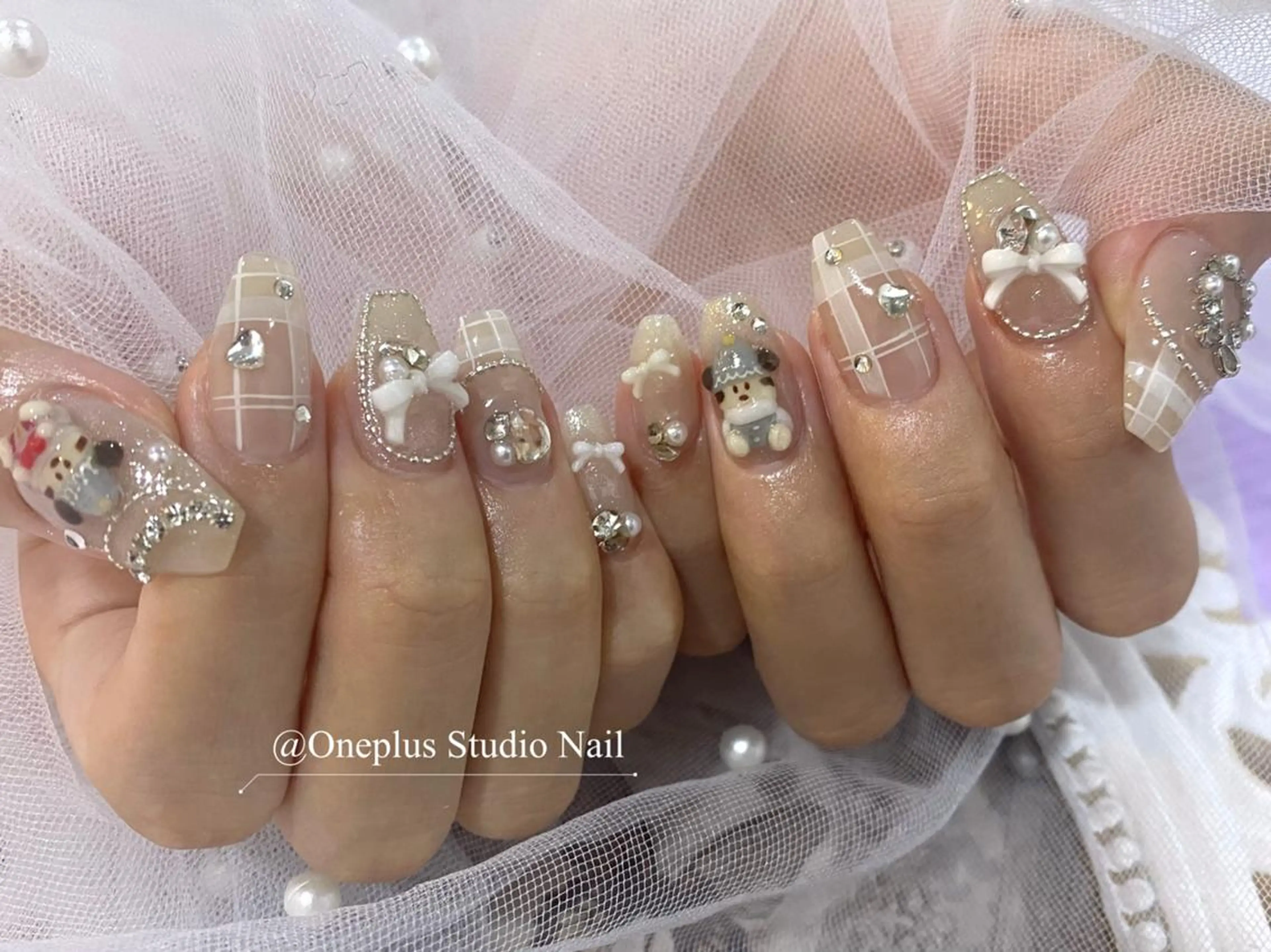 ネイル アニマル柄 ボルドー ブラウン フレンチネイル マグネットネイル One plus StudioNailのネイルデザイン