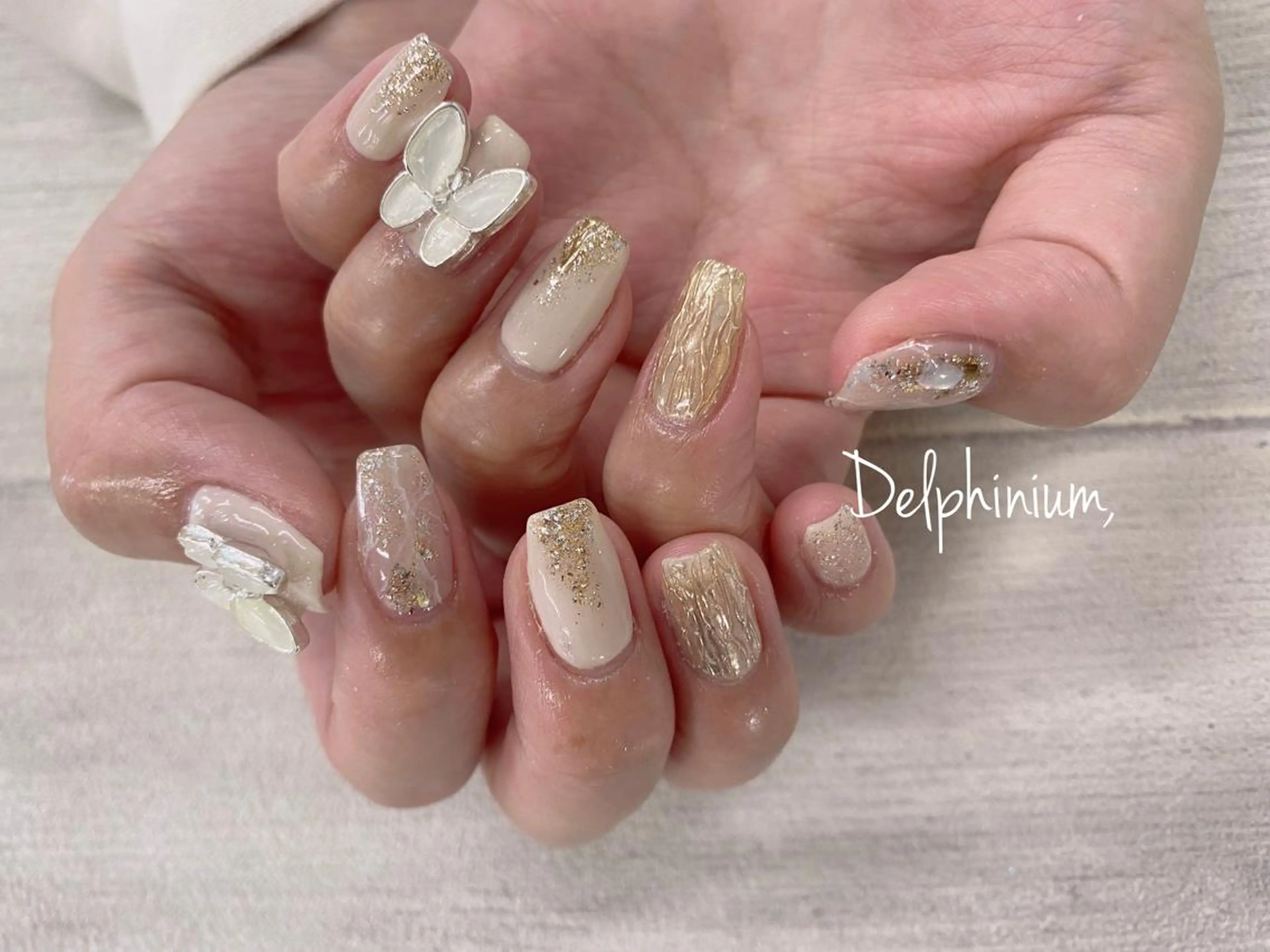 ネイル ニュアンスネイル ハンドネイル 岡本 友恵のネイルデザイン