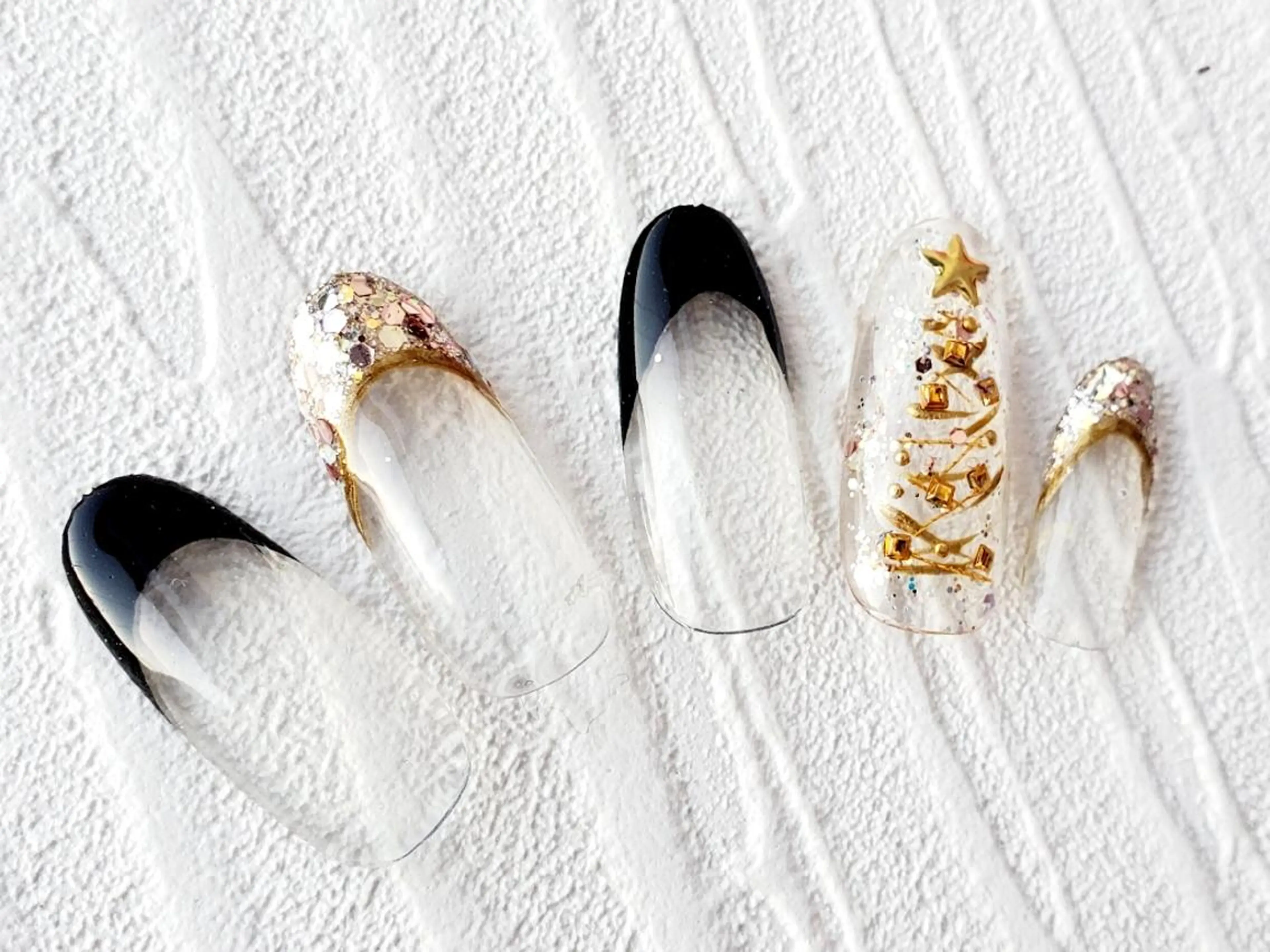 ネイル フレンチネイル 冬ネイル クリスマス 早坂  のネイルデザイン