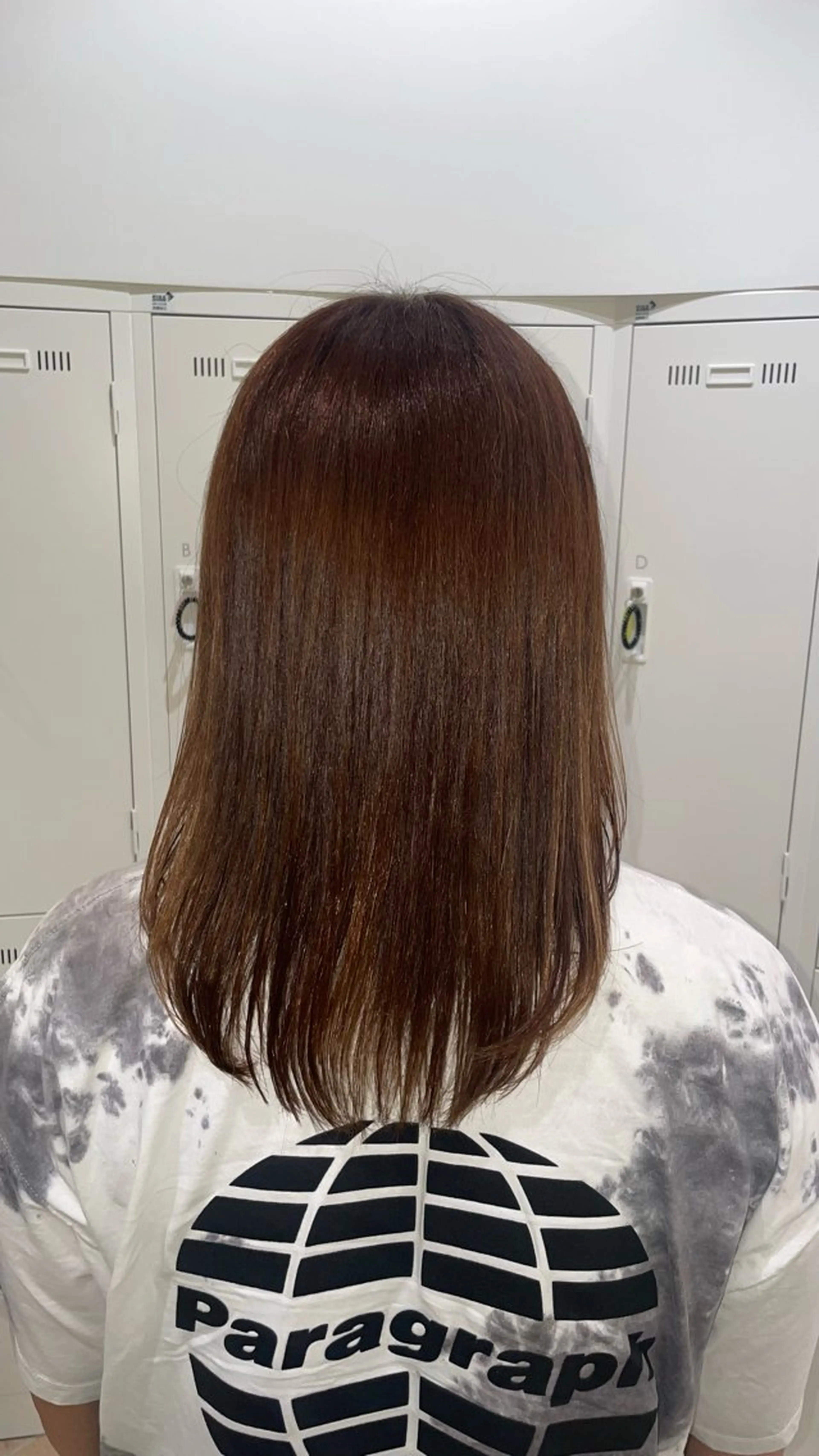 ミディアム カラー 艶髪/ハイトーン ️🫧rino🫧のヘアスタイル